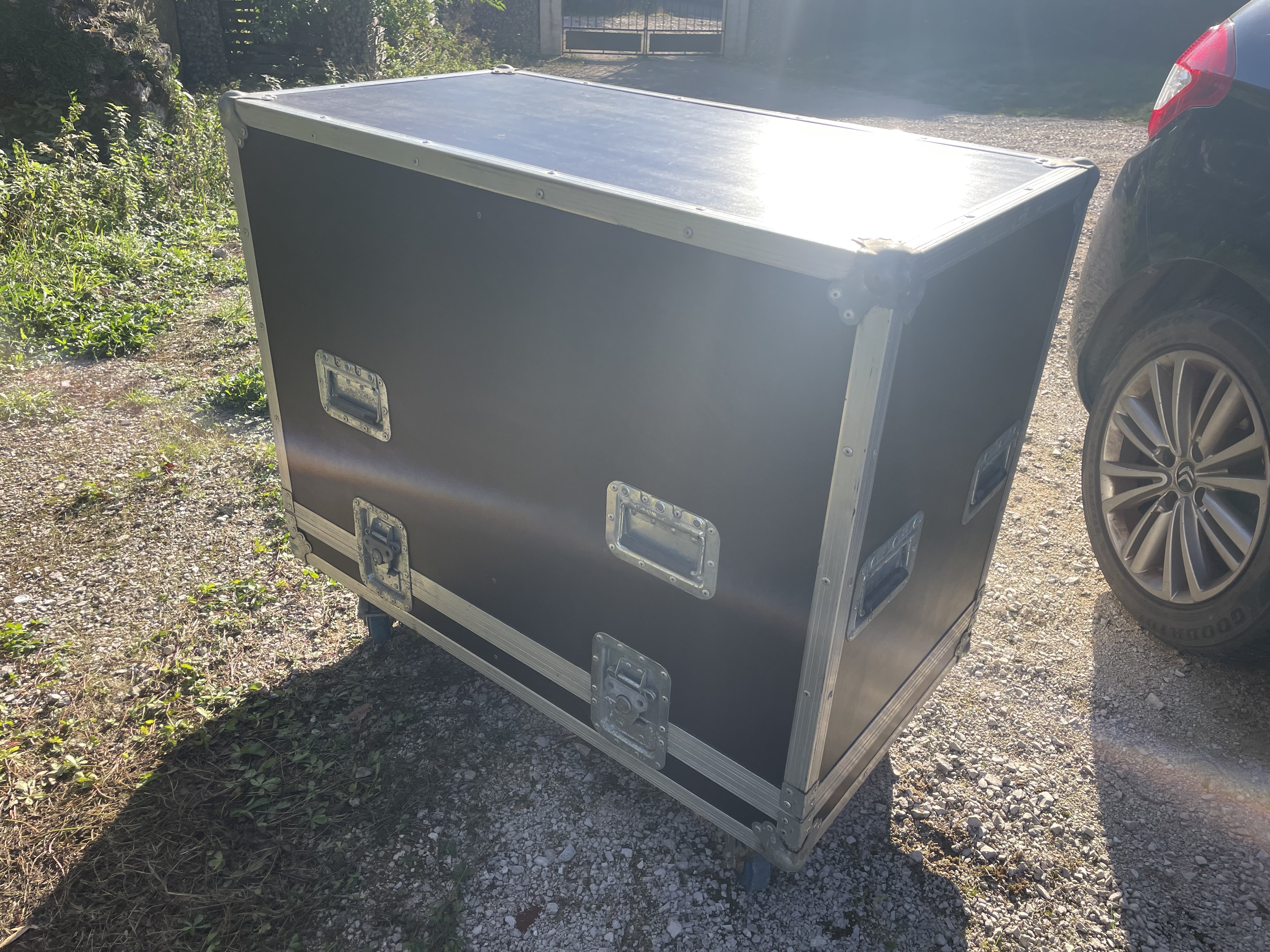 SKB Flight case (2304)