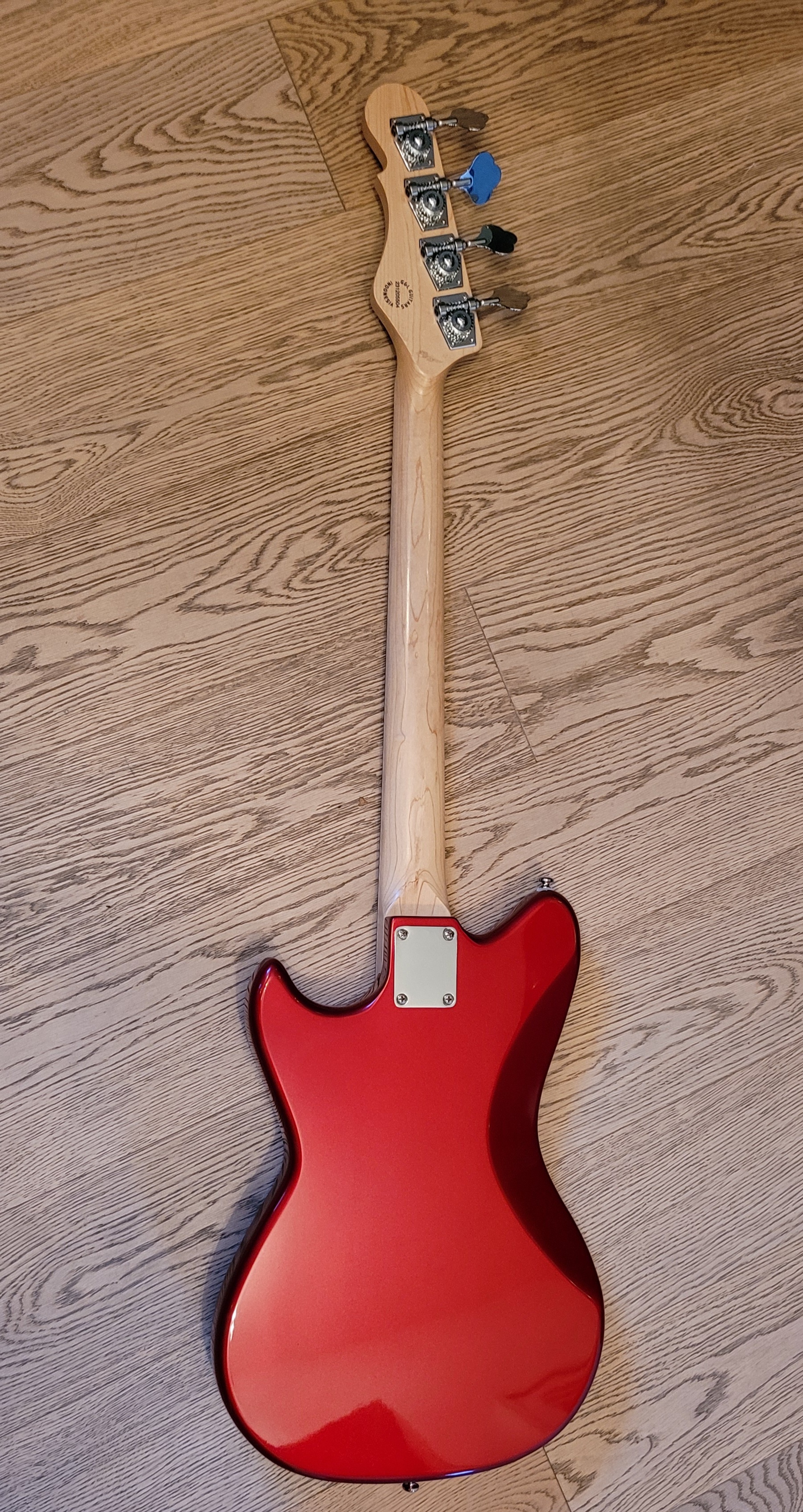 G&L Tribute Fallout Shortscale Bass (40547)