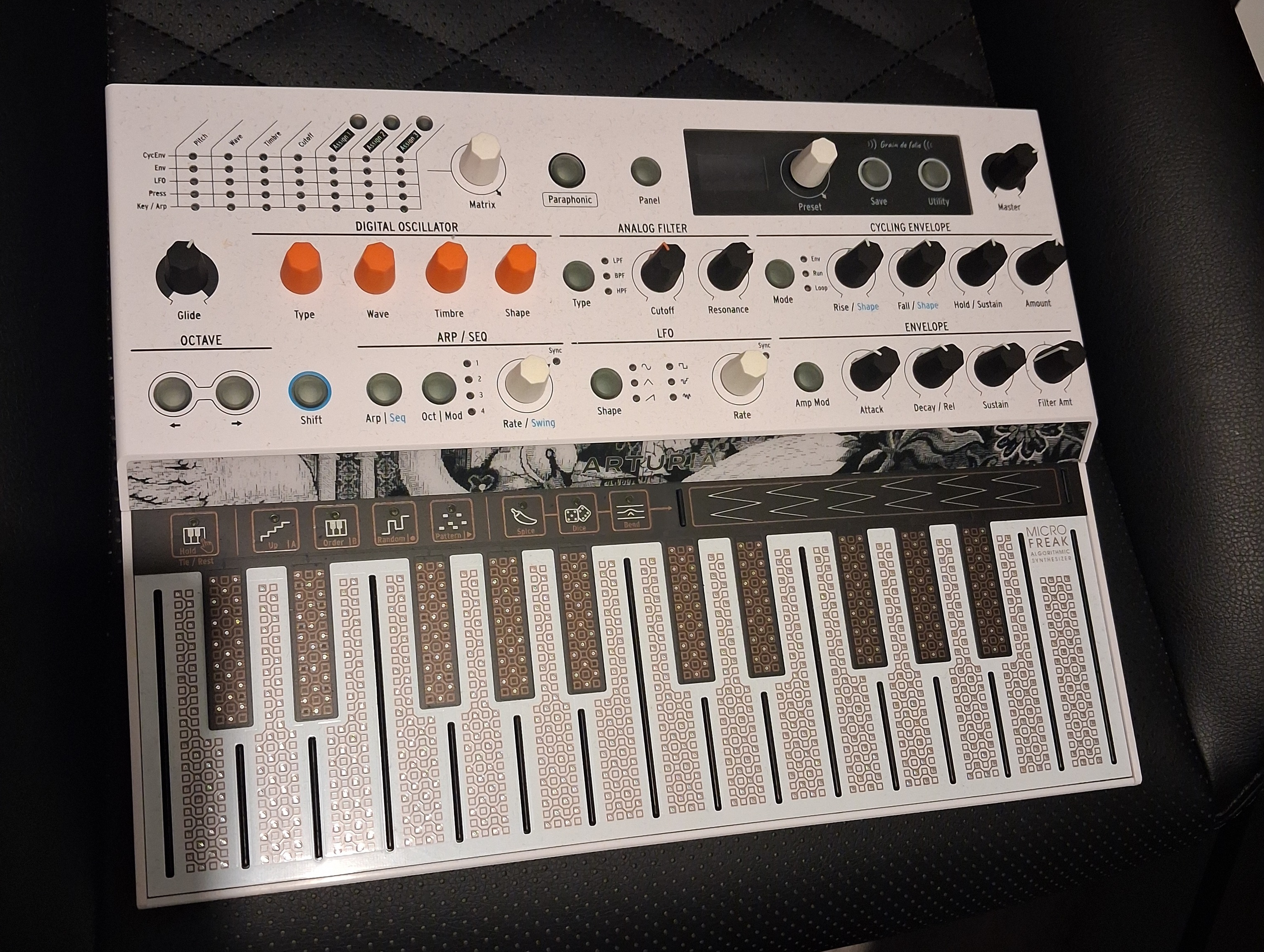 Arturia MicroFreak – État neuf, jamais utilisé