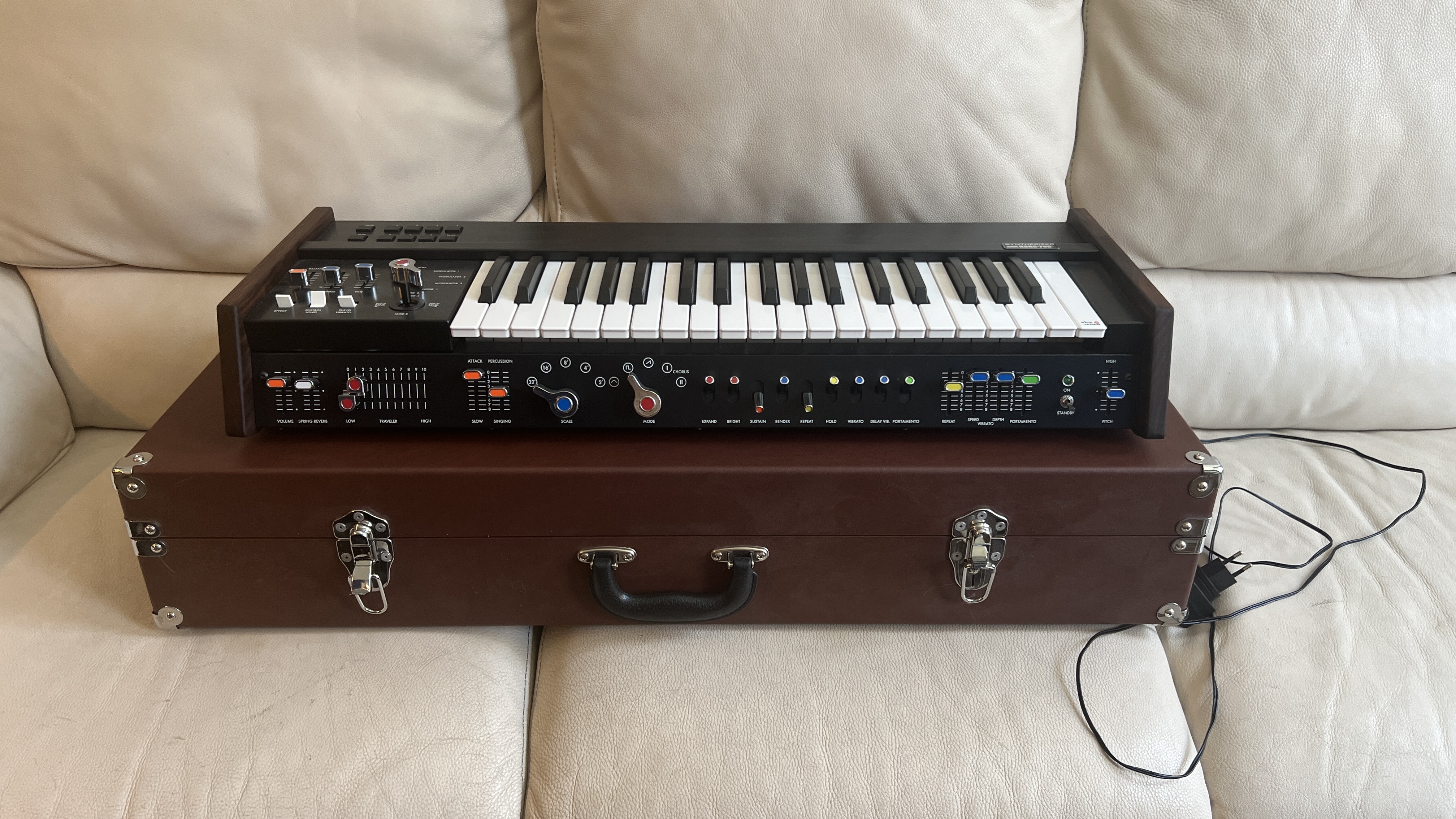 Minikorg 700 FS comme neuf