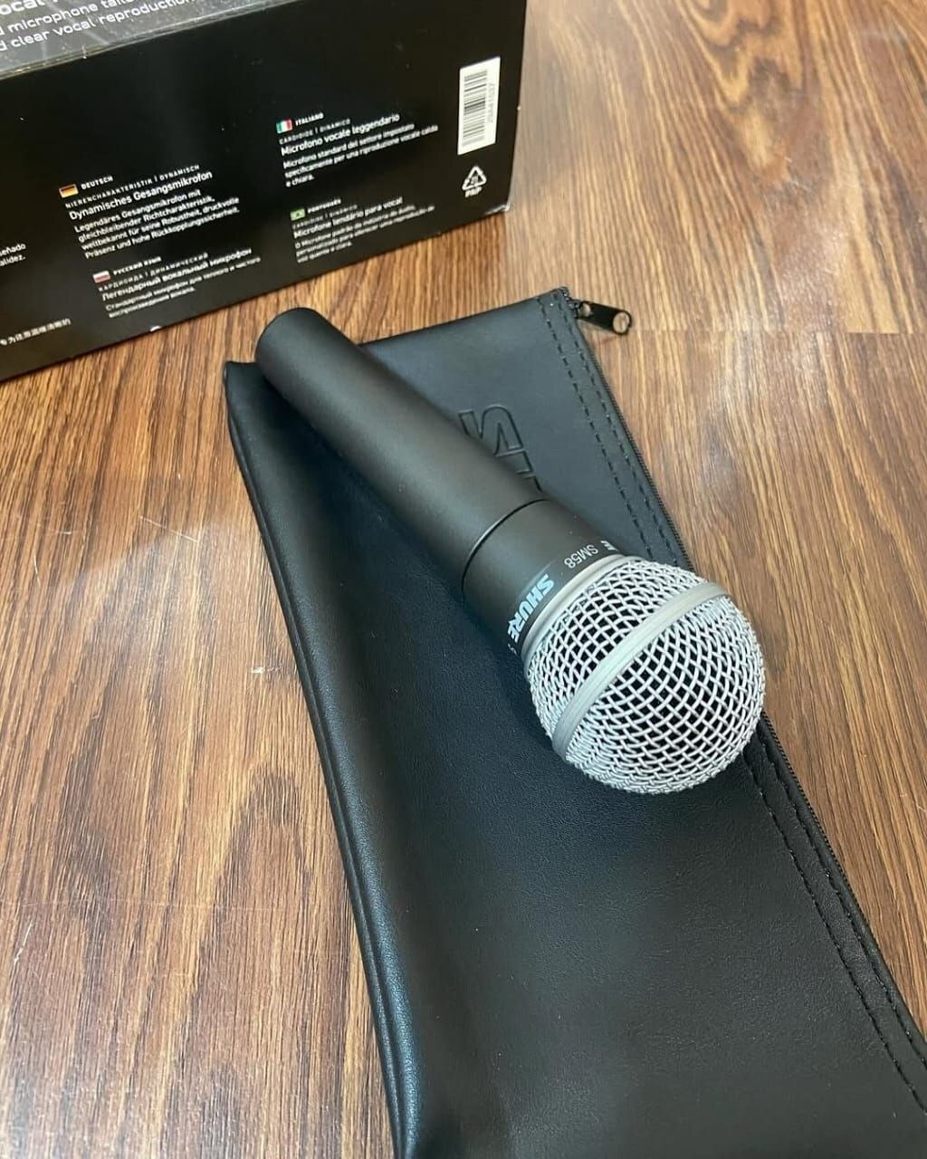 Shure SM58 très bon état (+ pince et câble)