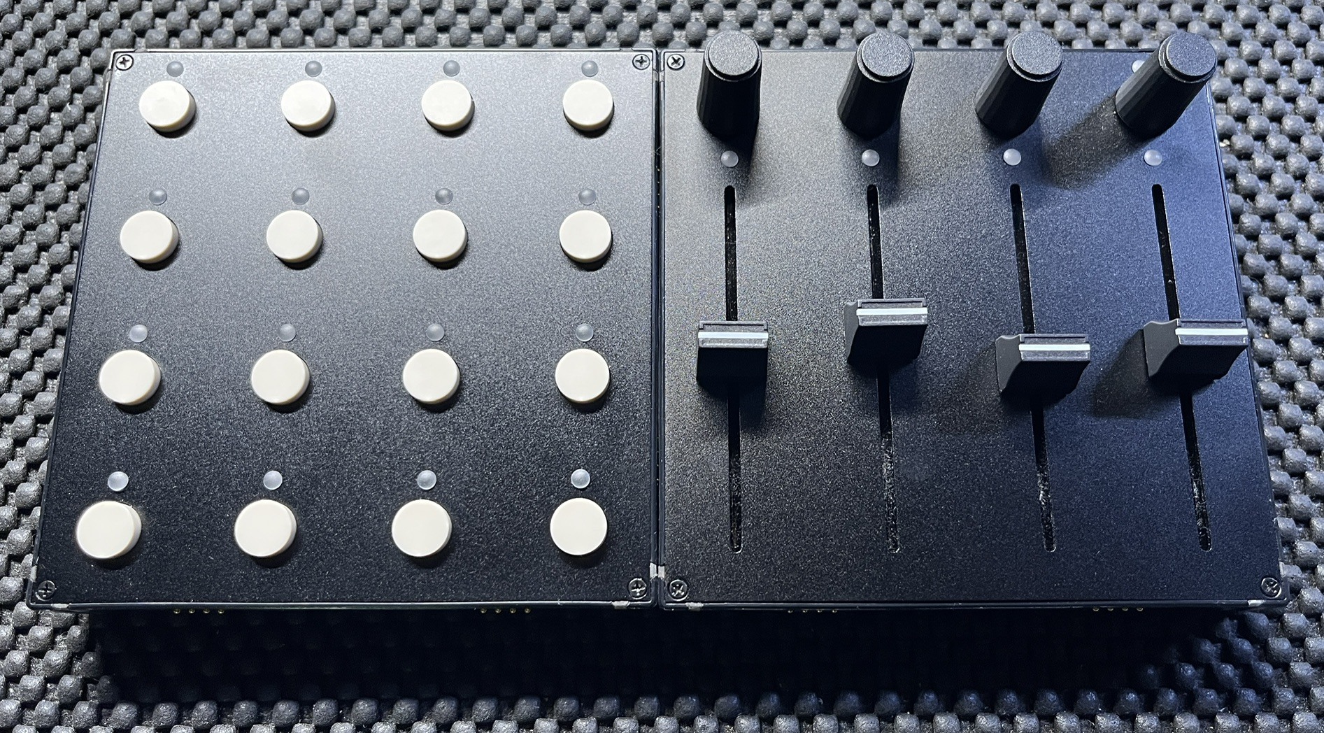 Intech Studio Grid BU16 (53704)