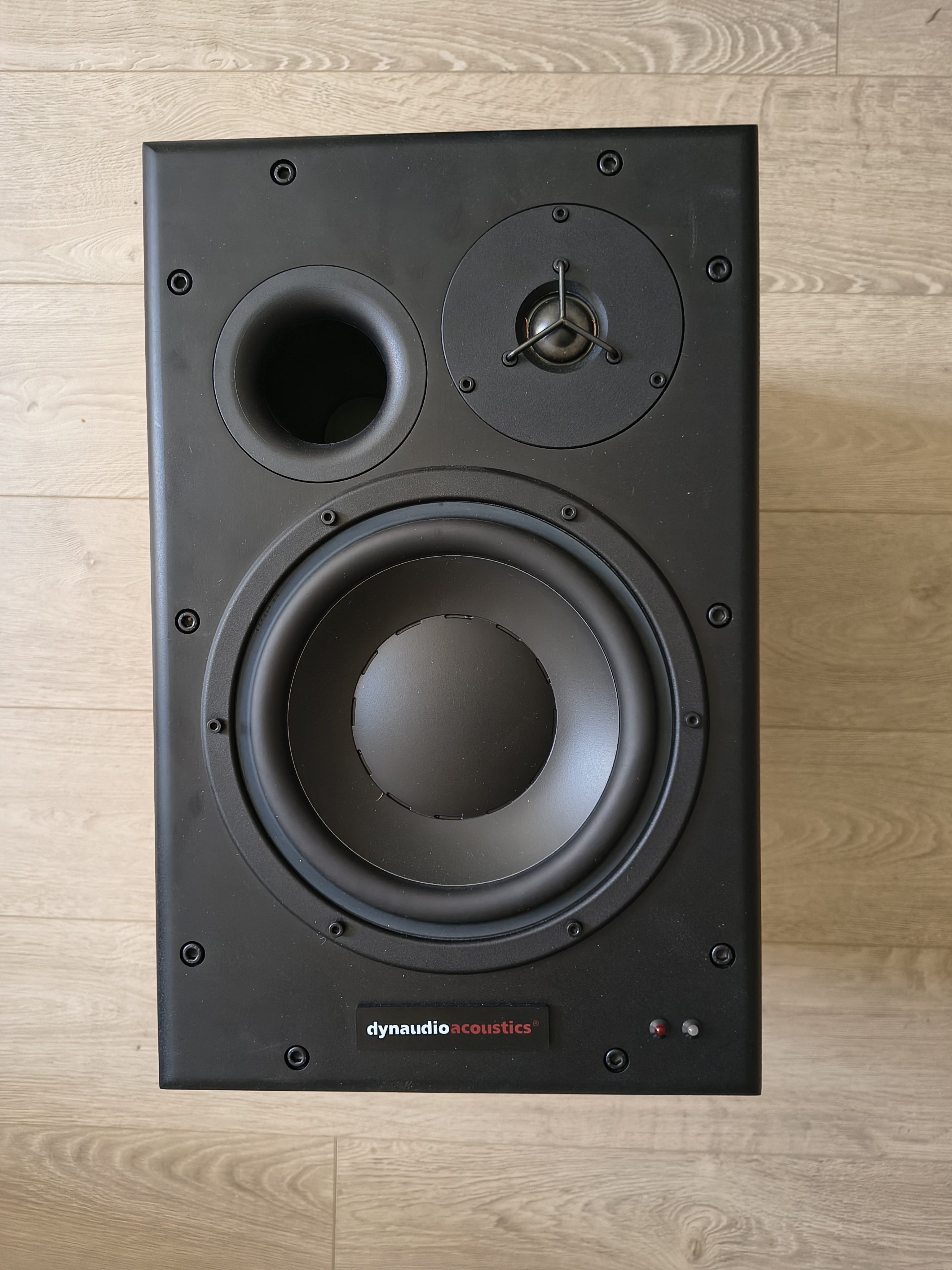 Dynaudio BM15A right