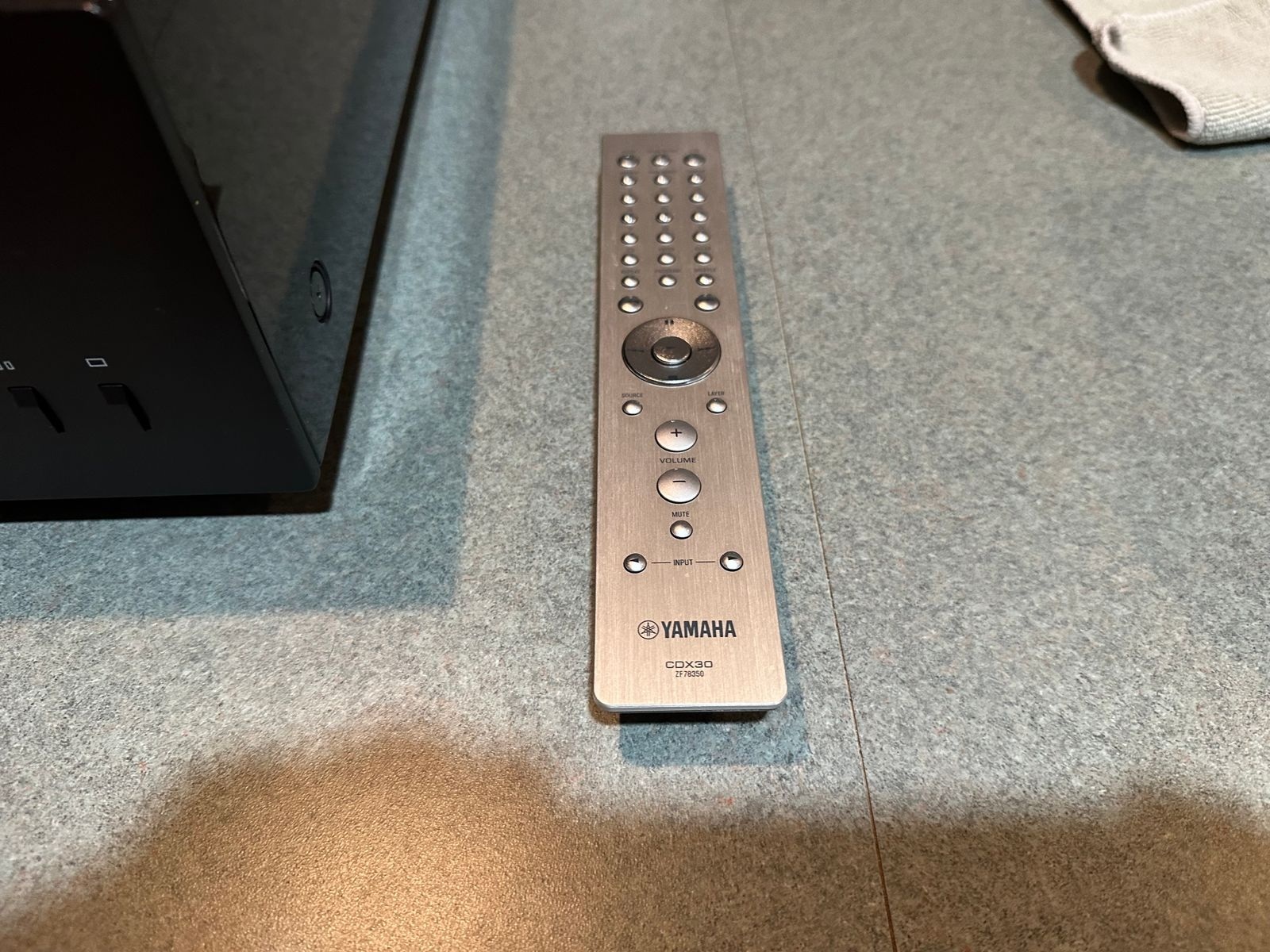 Yamaha CD S2100 SACD CD Player IMG004