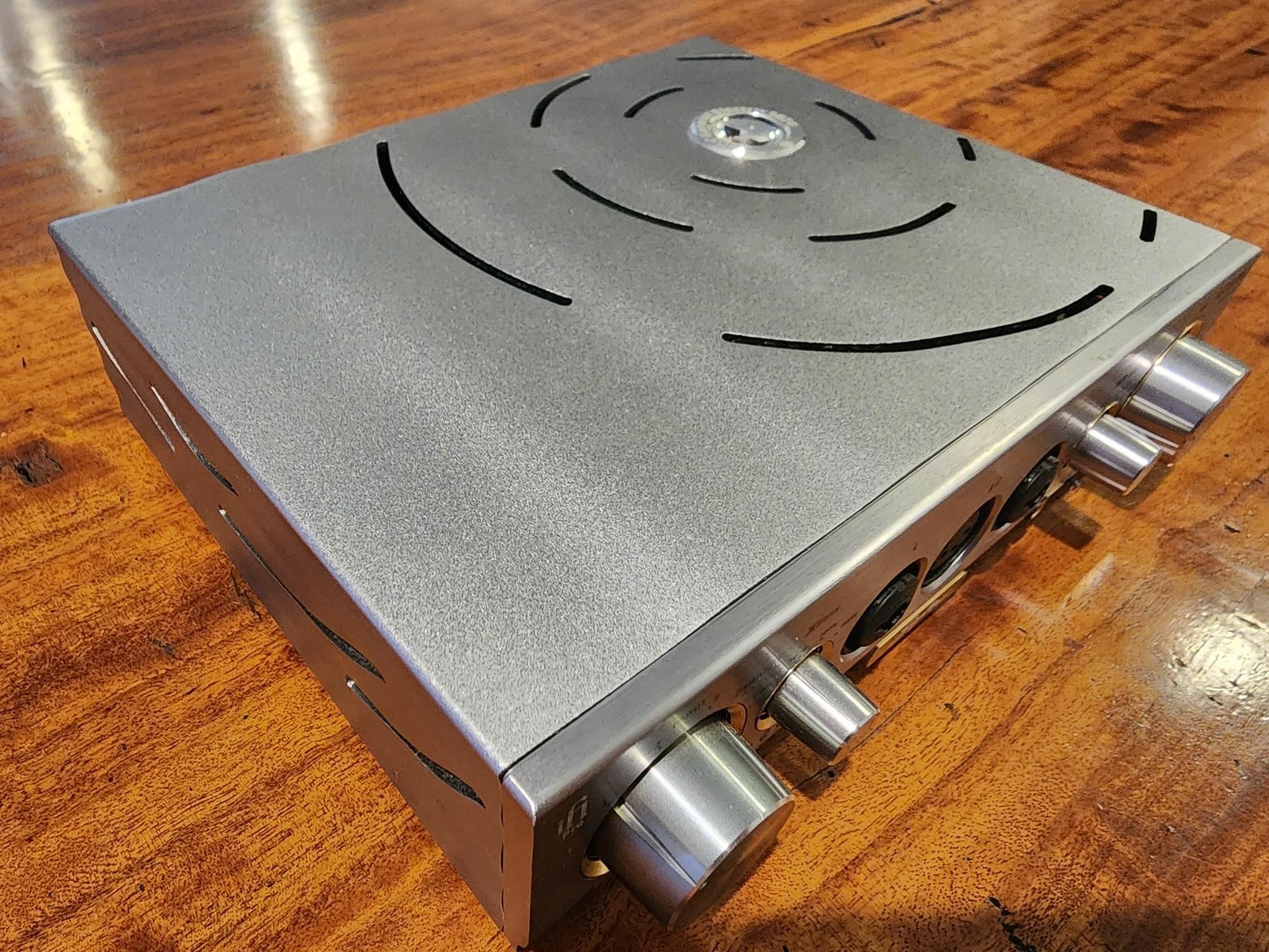 iFi Audio Pro iCAN Signature Headphone Amplifier
