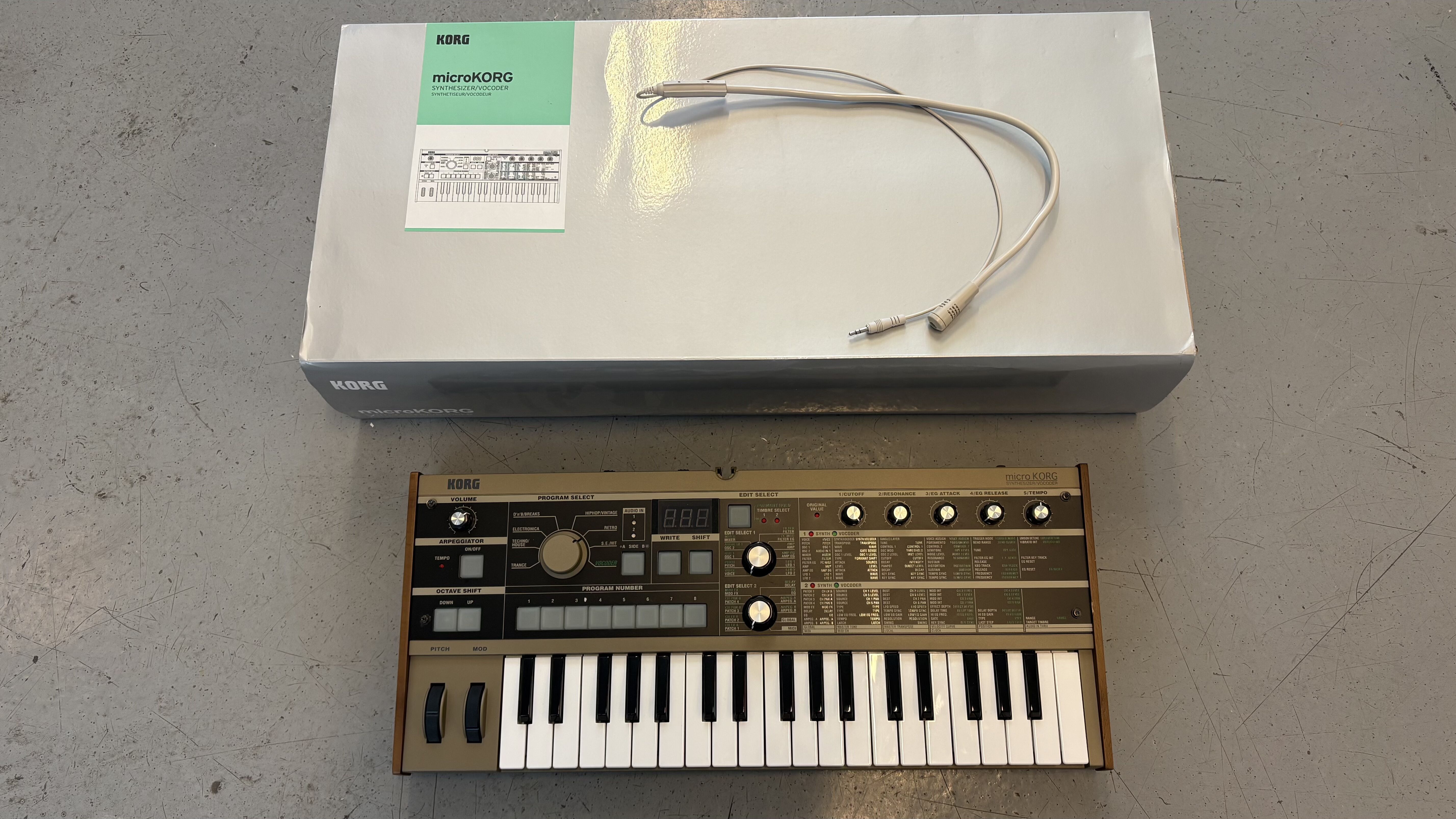 Korg microKORG (Synthesizer/Vocoder)