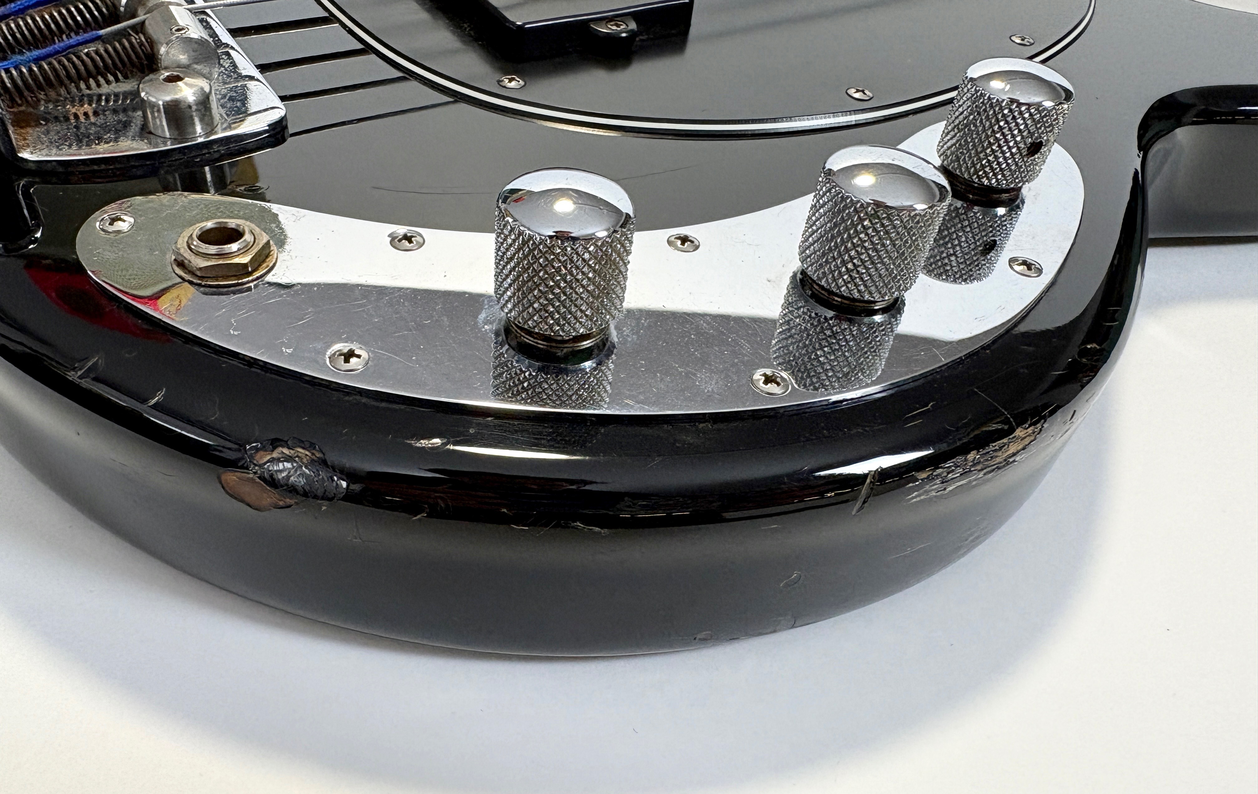 Music Man StingRay 4 (28955)