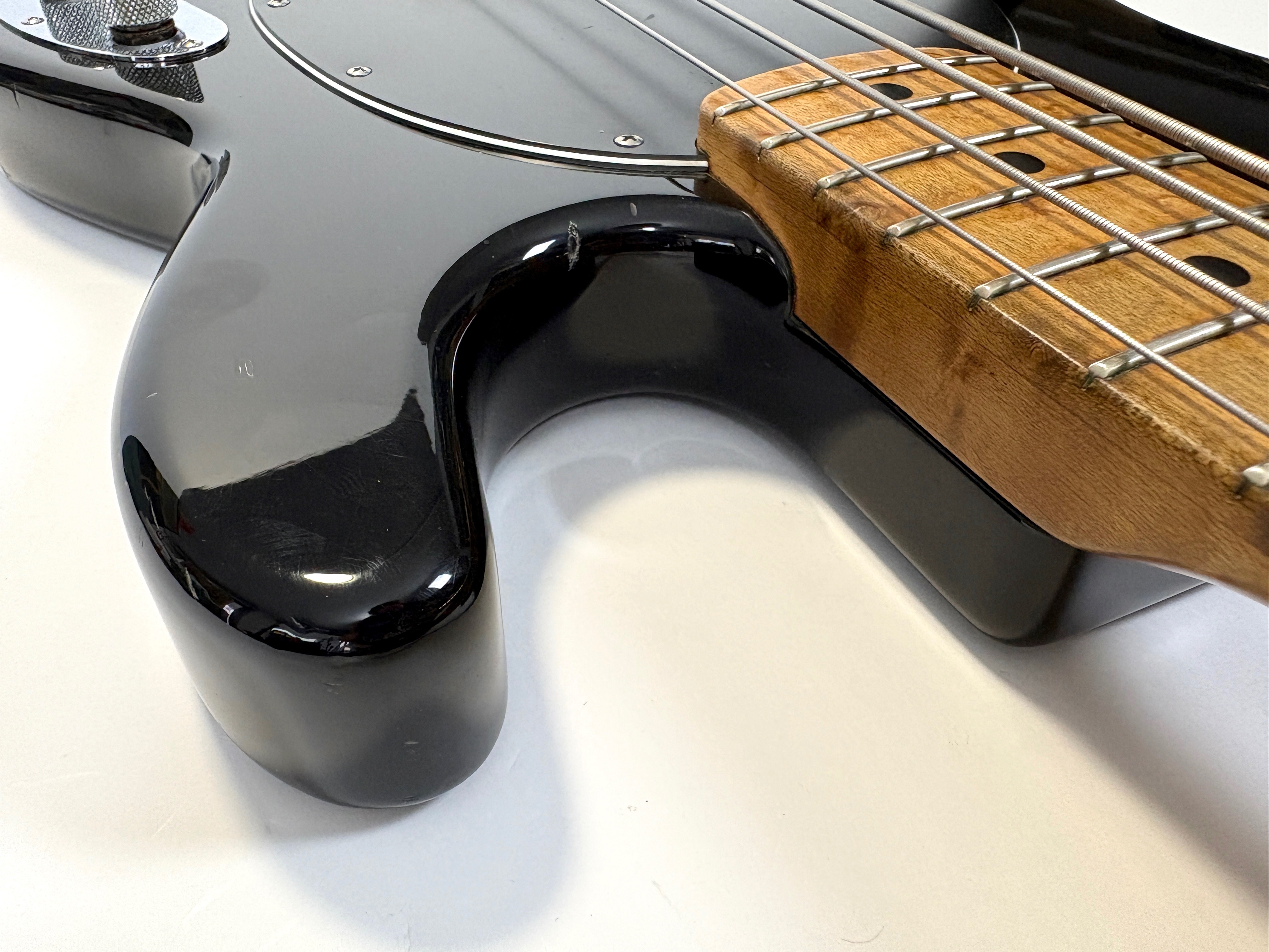 Music Man StingRay 4 (59216)