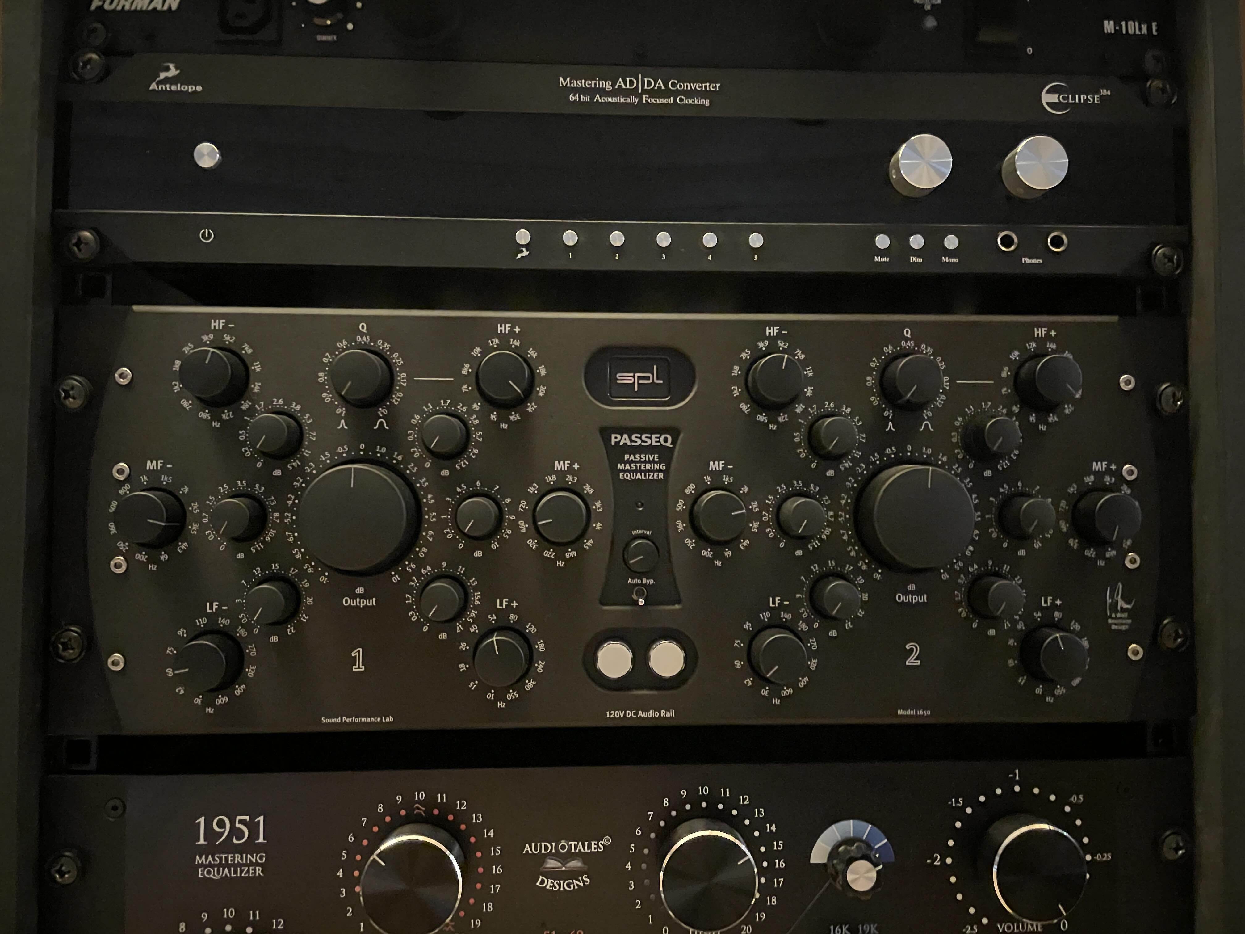 Spl PassEq en état neuf ainsi que beaucoup d'équipement de studio ( Liste sur simple demande )