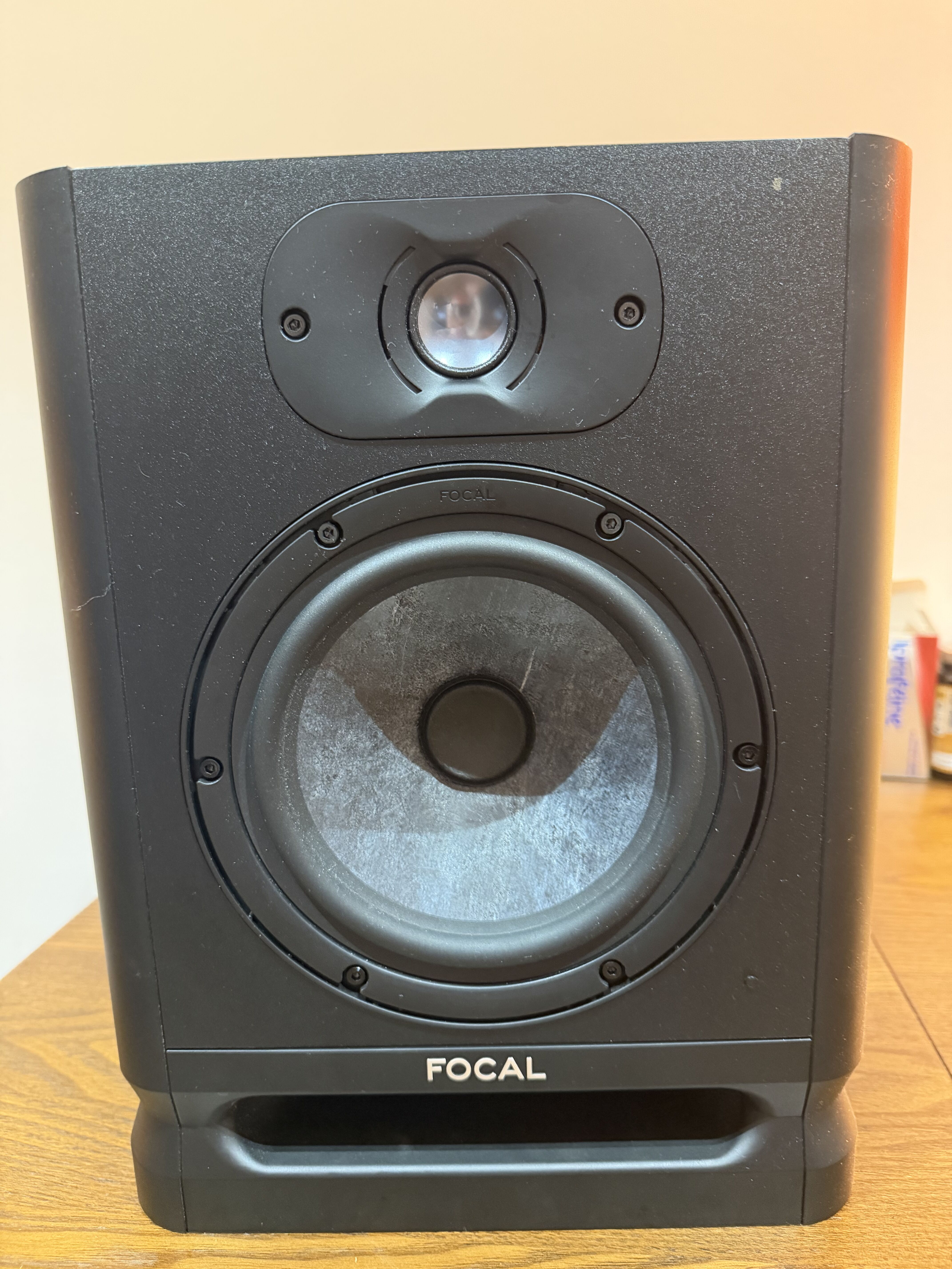 COMME NEUVE - x1 Enceinte de monitoring Focal Alpha 50