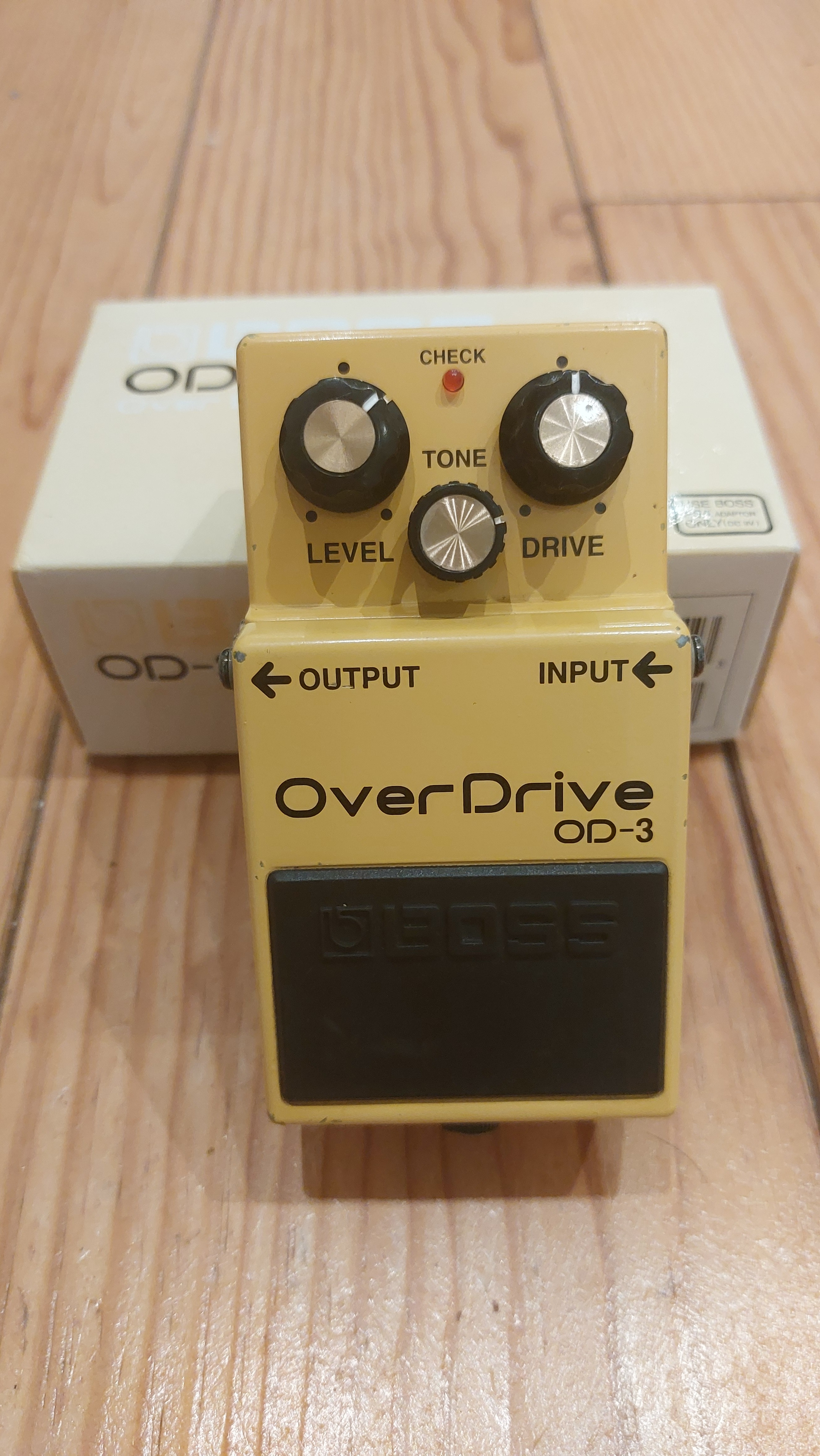 Boss OD-3 OverDrive (Made in Taiwan, Circuit Thru-Hole, avec Boîte)