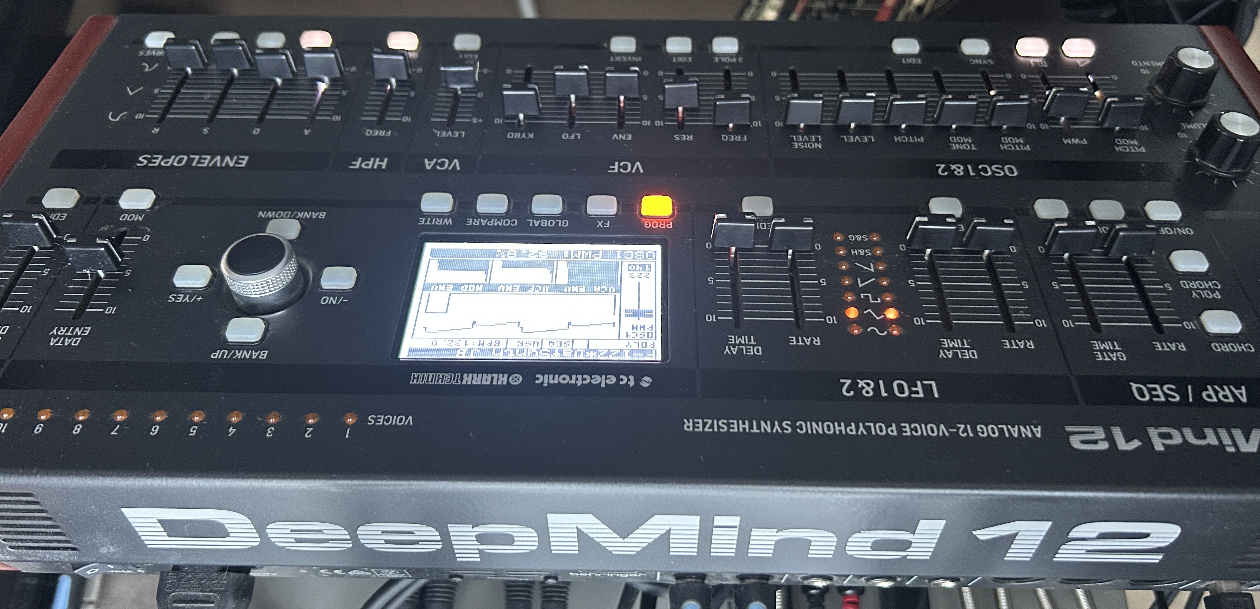 Behringer DeepMind 12D (41321)