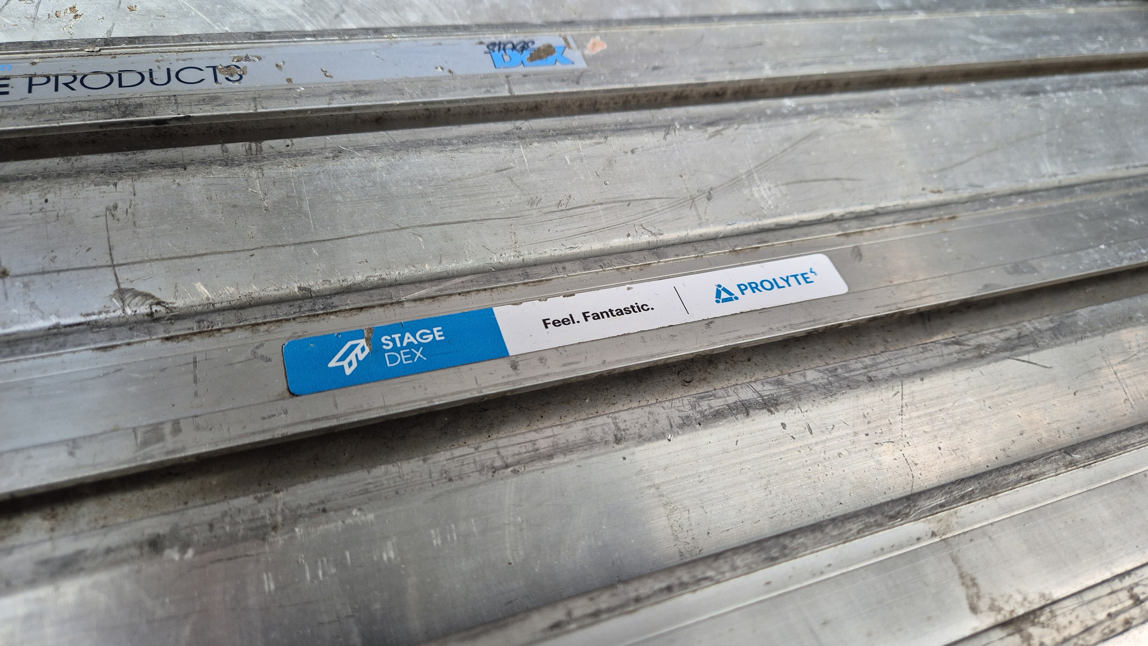 Prolyte stage dex 2x1m . 2