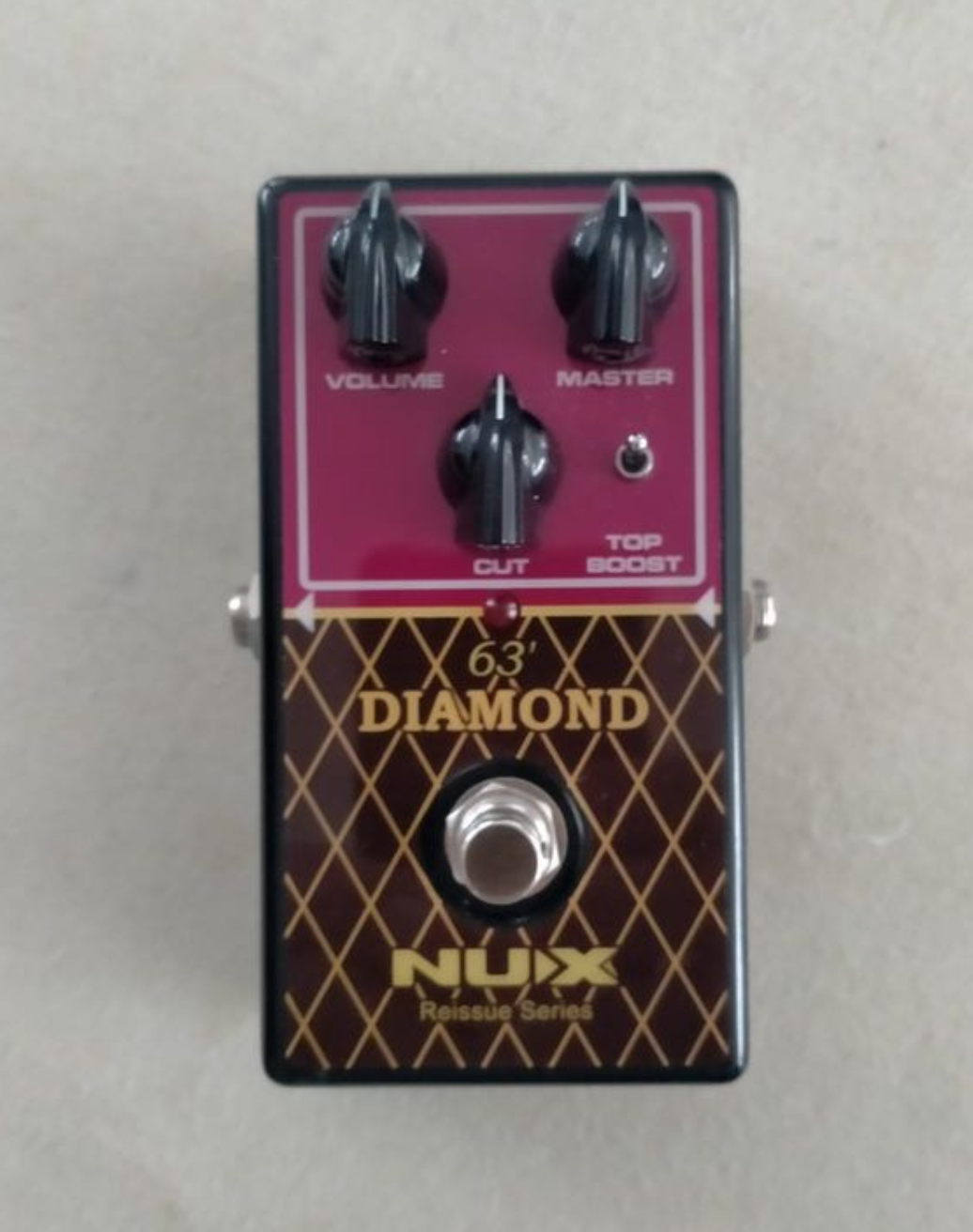Vends ma pédale d'effet NUX '63 Diamond