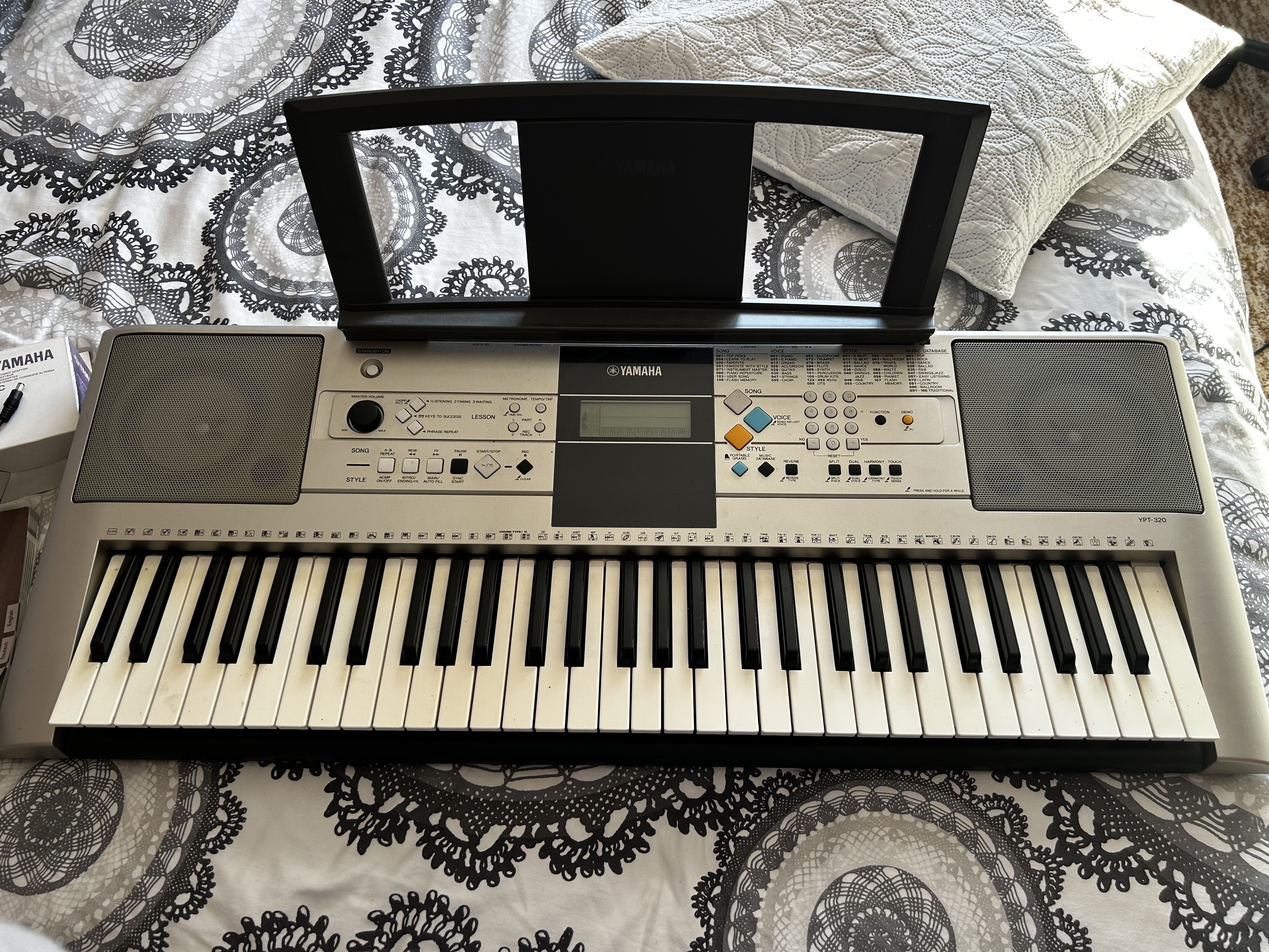 Yamaha YPT-320 (47883)