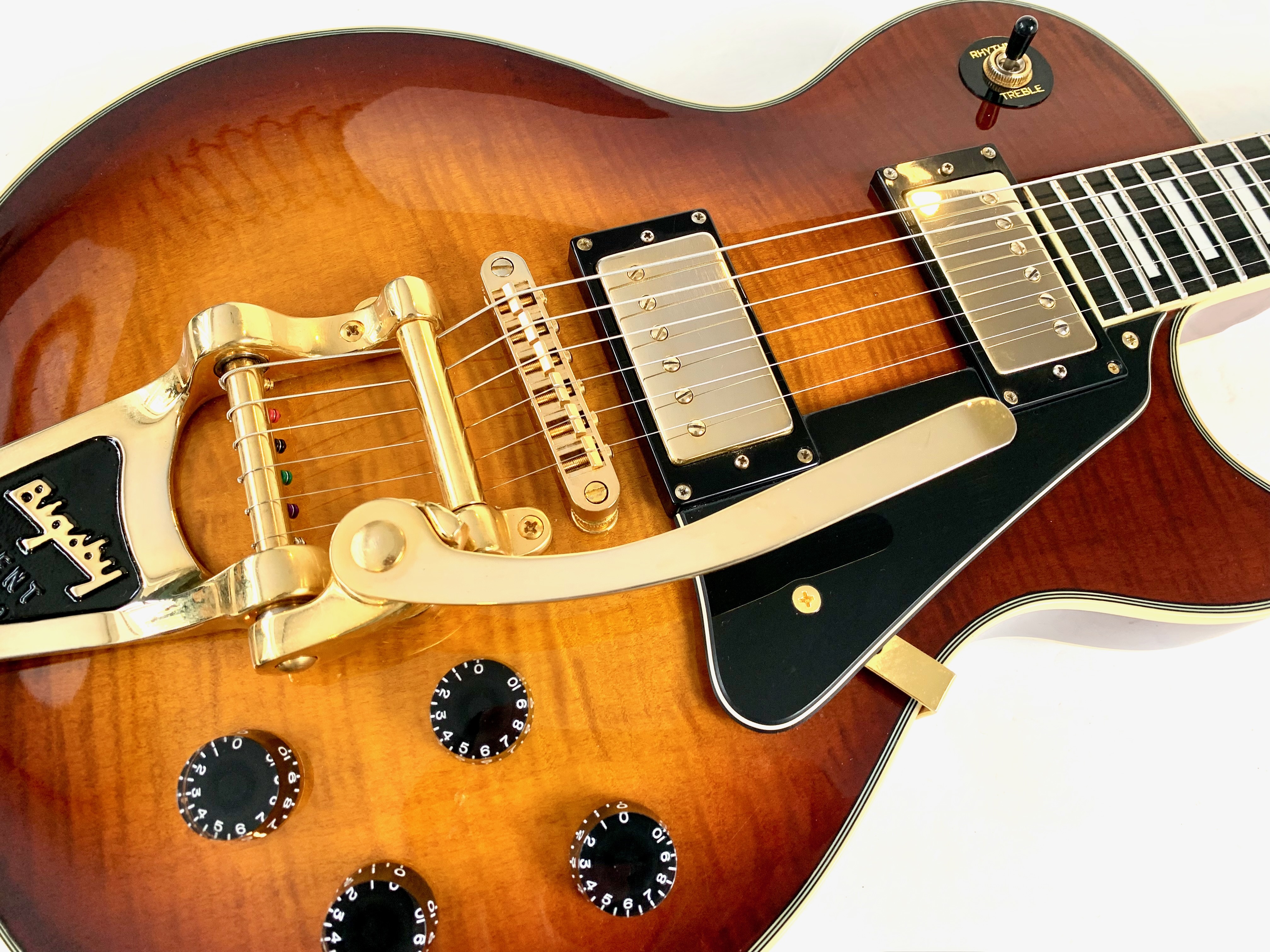 Custom77 London's Burning CS4 (14039)