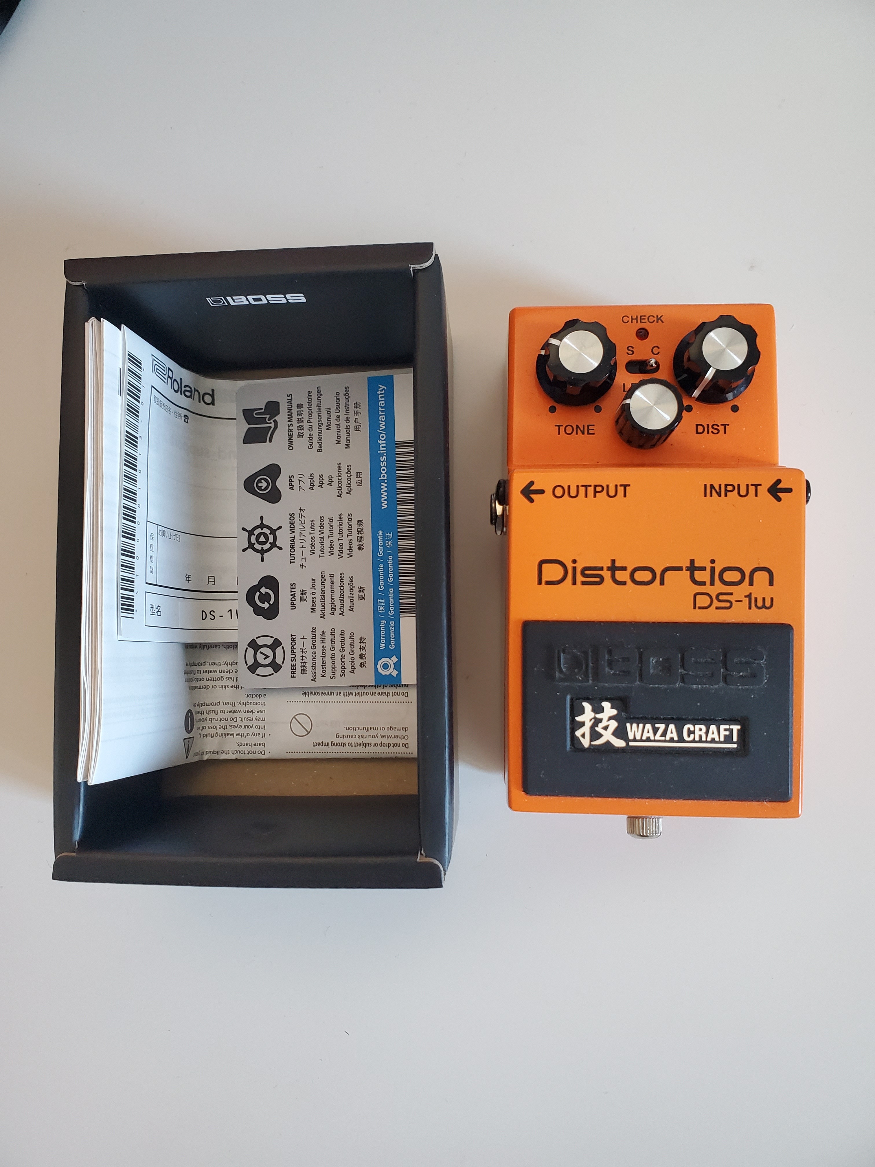 Boss DS-1w Waza Craft neuve