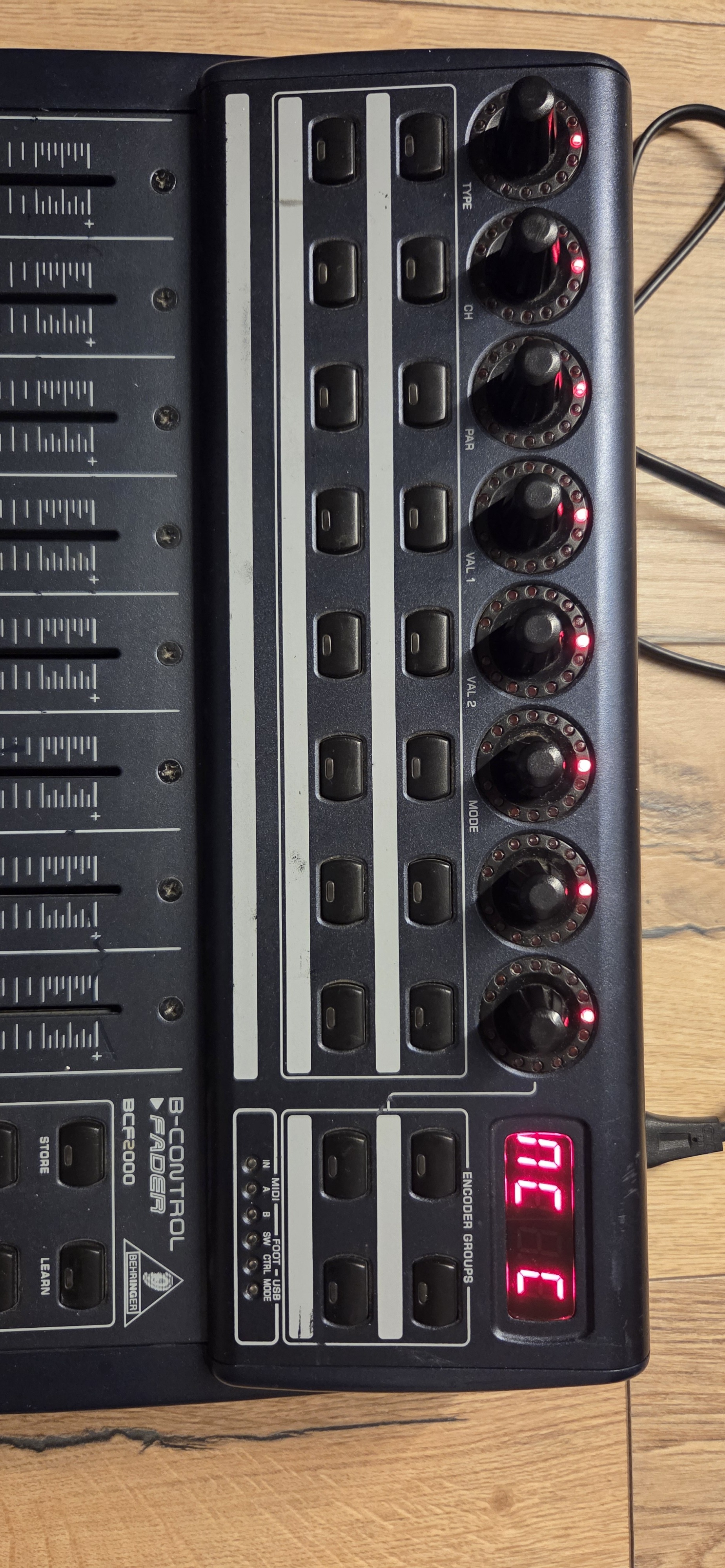 Behringer B-Control Fader BCF2000 (60098)