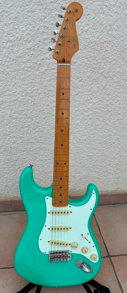 Fender Stratocaster  