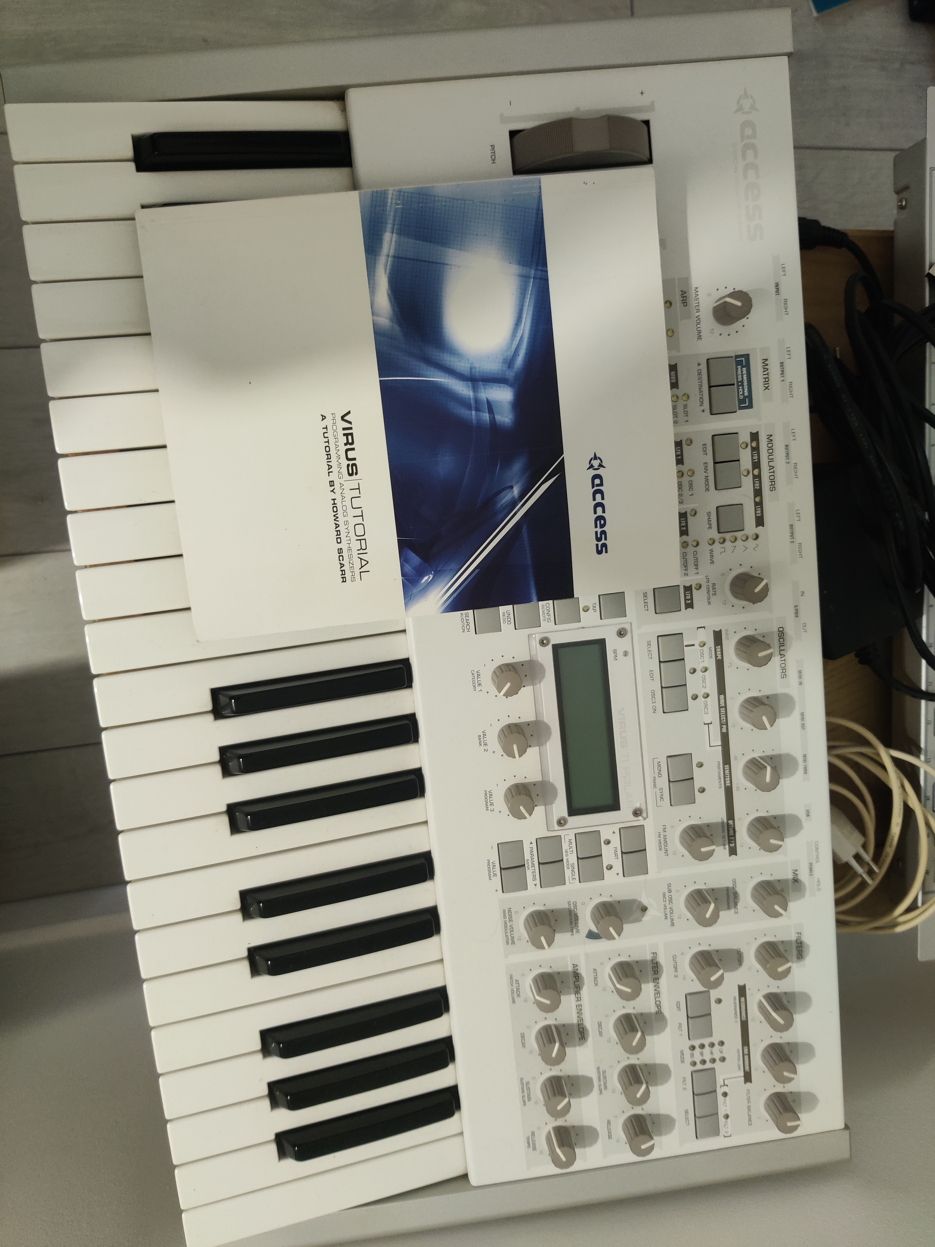 Access Music Virus TI Polar (47302)