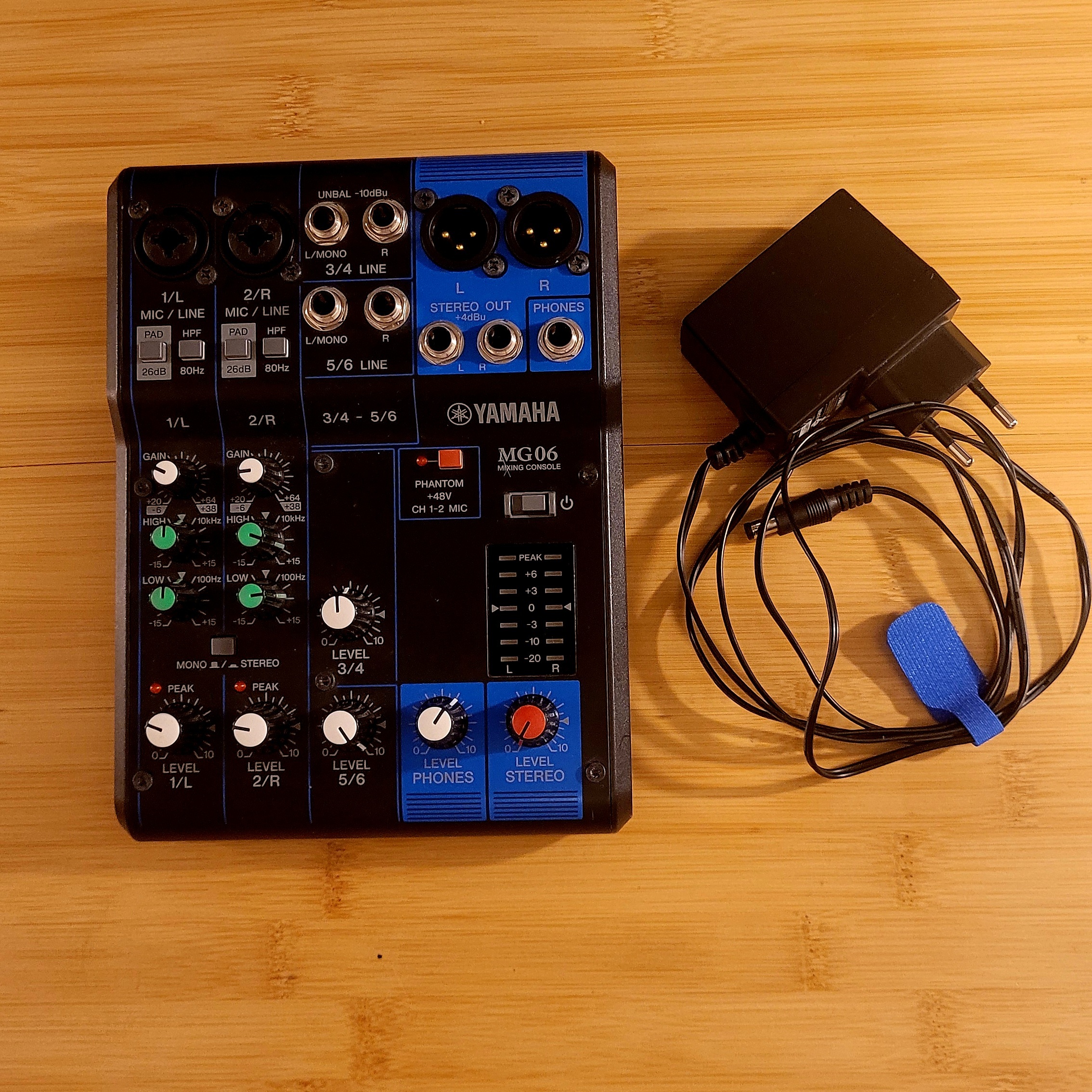 Vends table de mixage Yamaha MG06