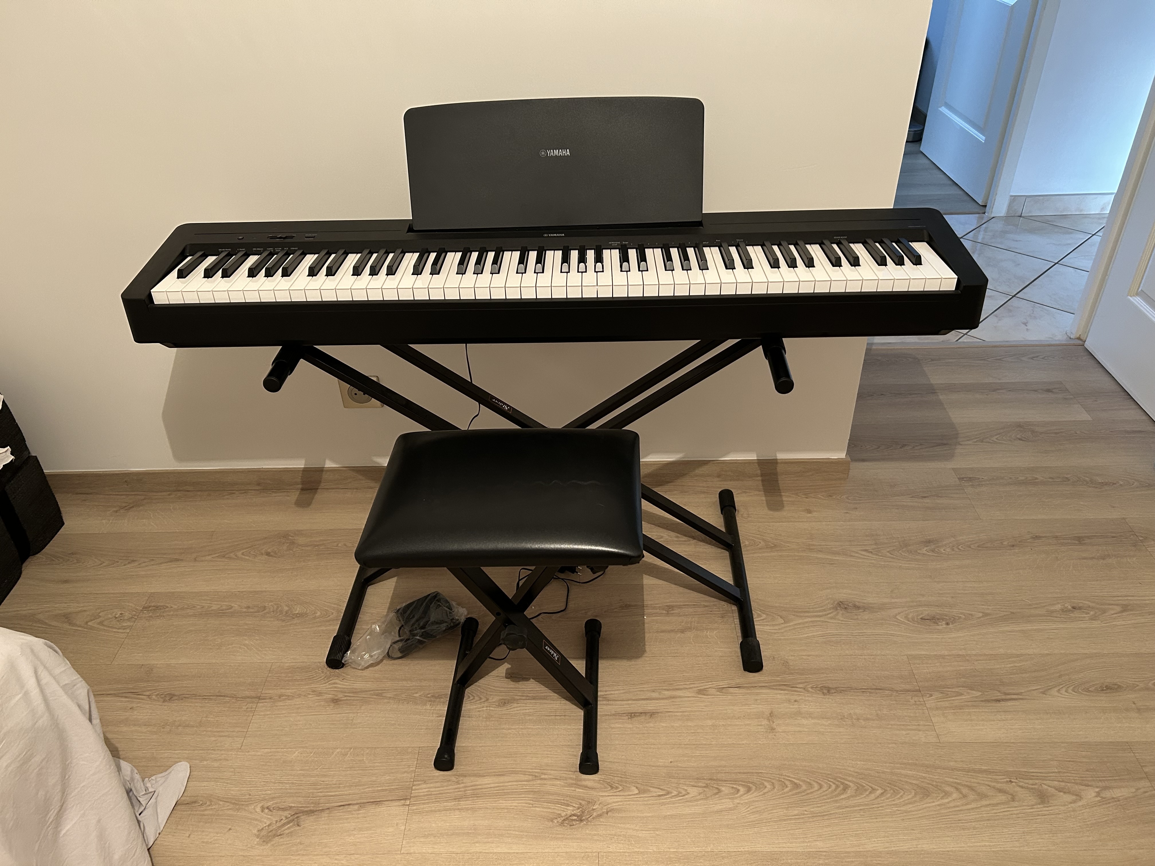 Piano Yamaha P 145