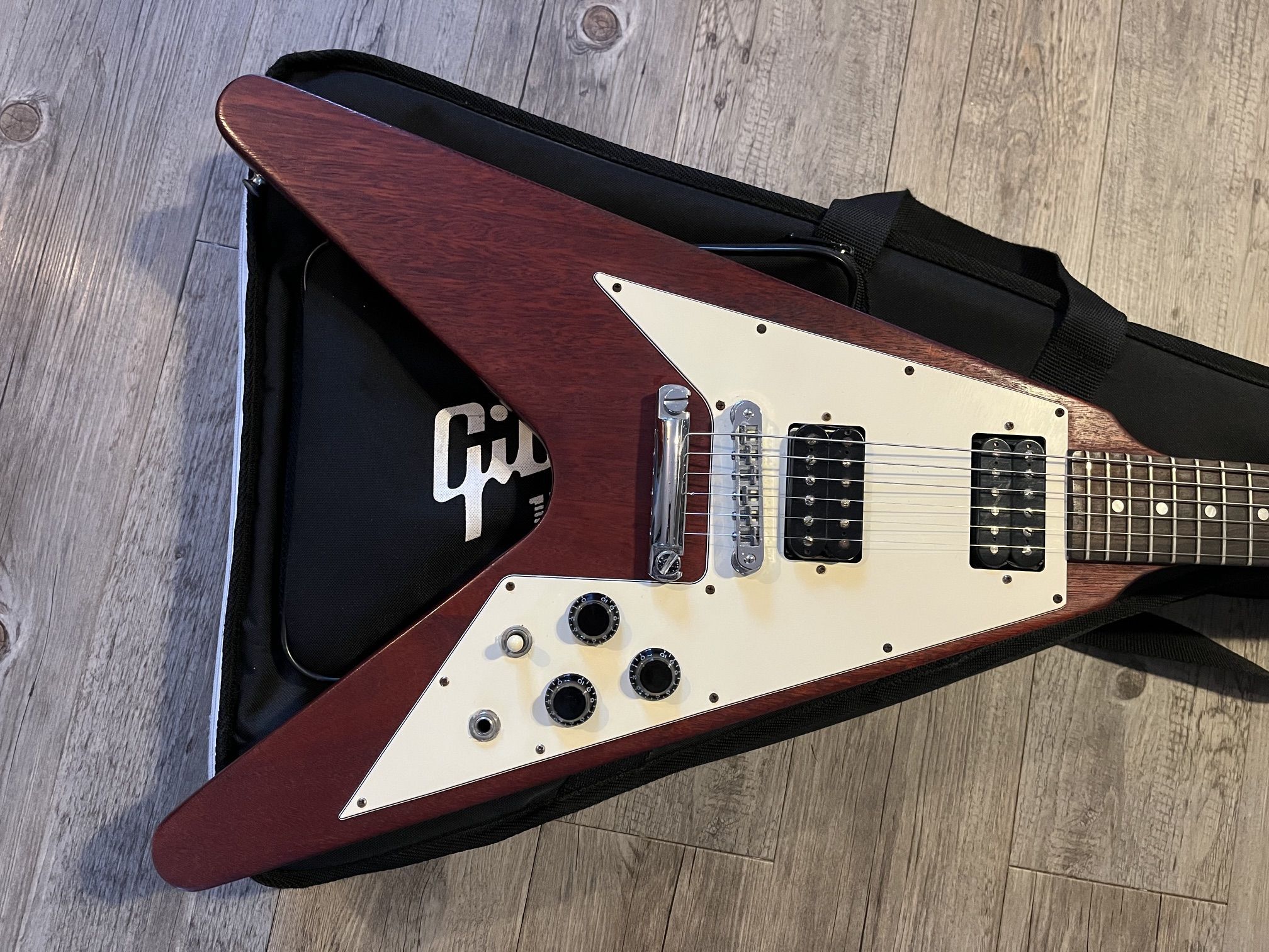 Gibson Flying V Faded (861)