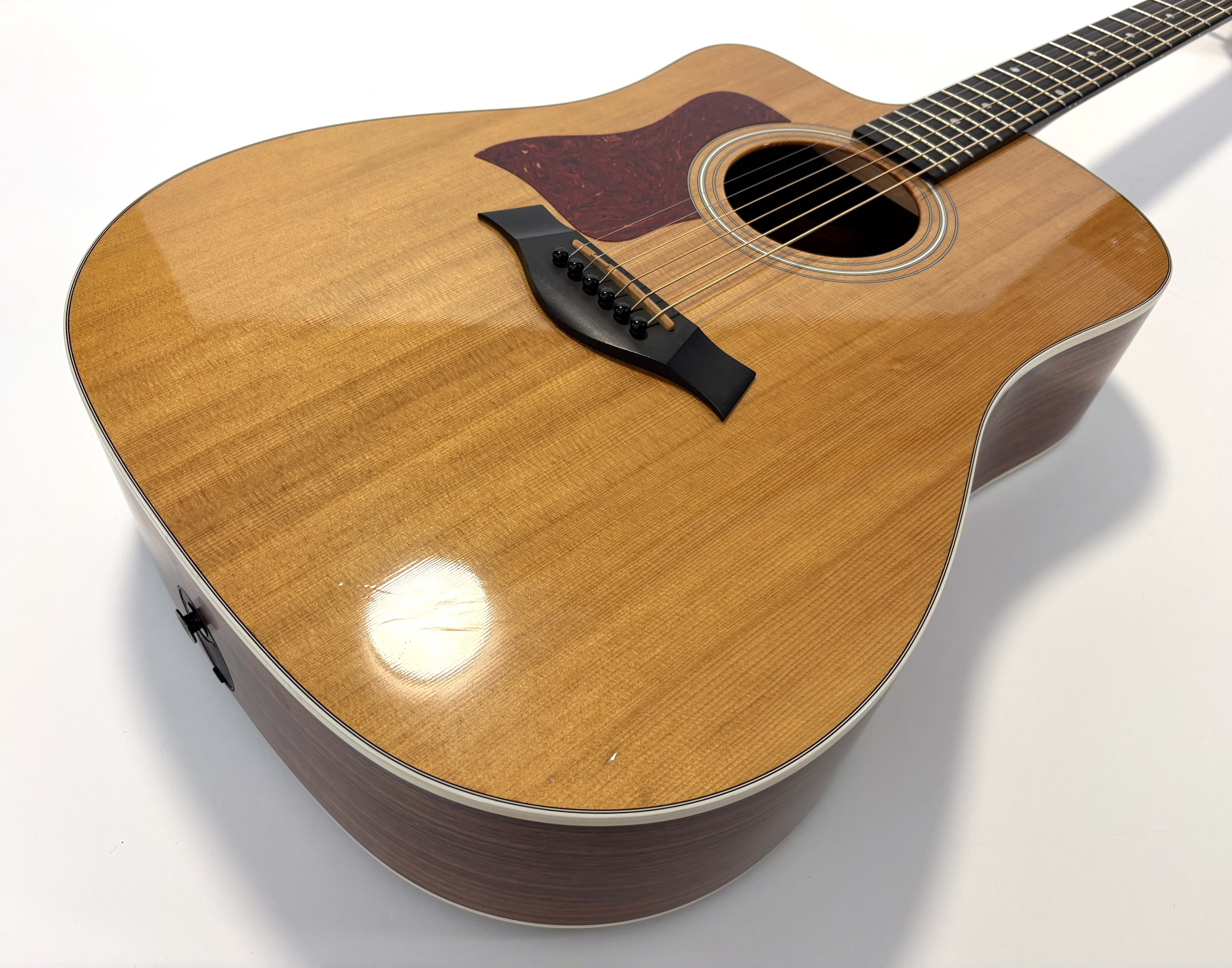 Taylor 210ce (46557)