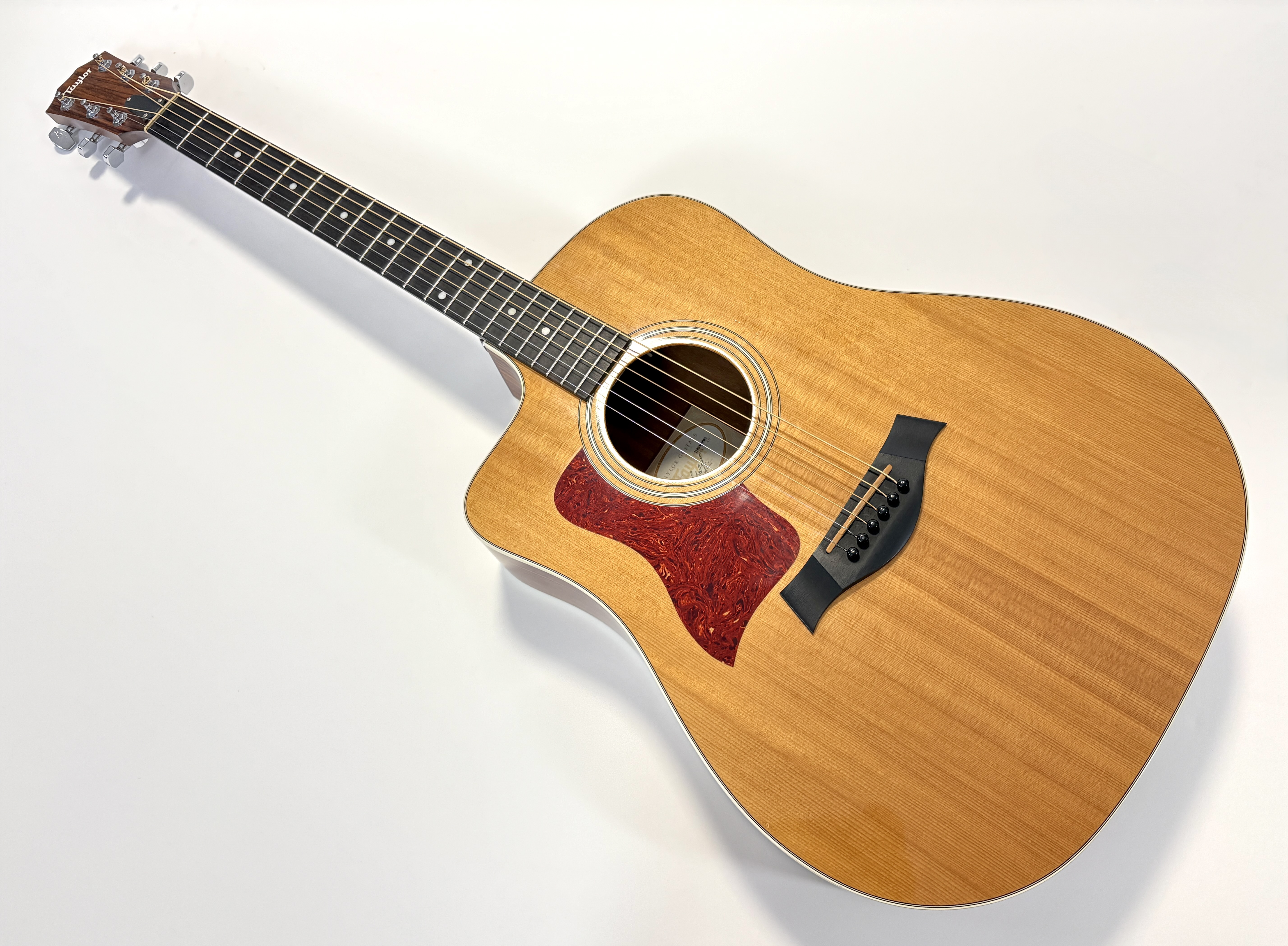 Taylor 210ce (82181)