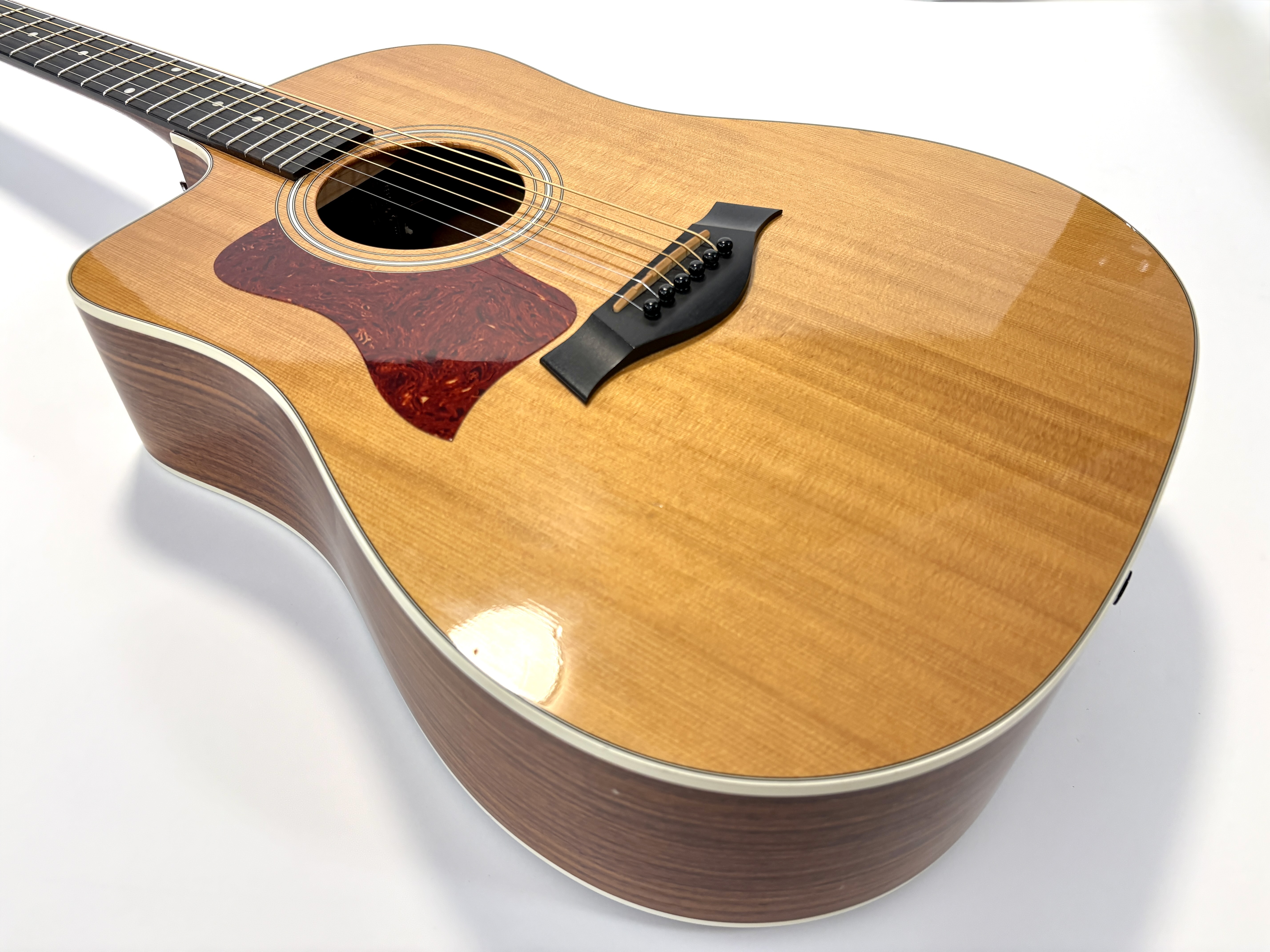 Taylor 210ce (39161)