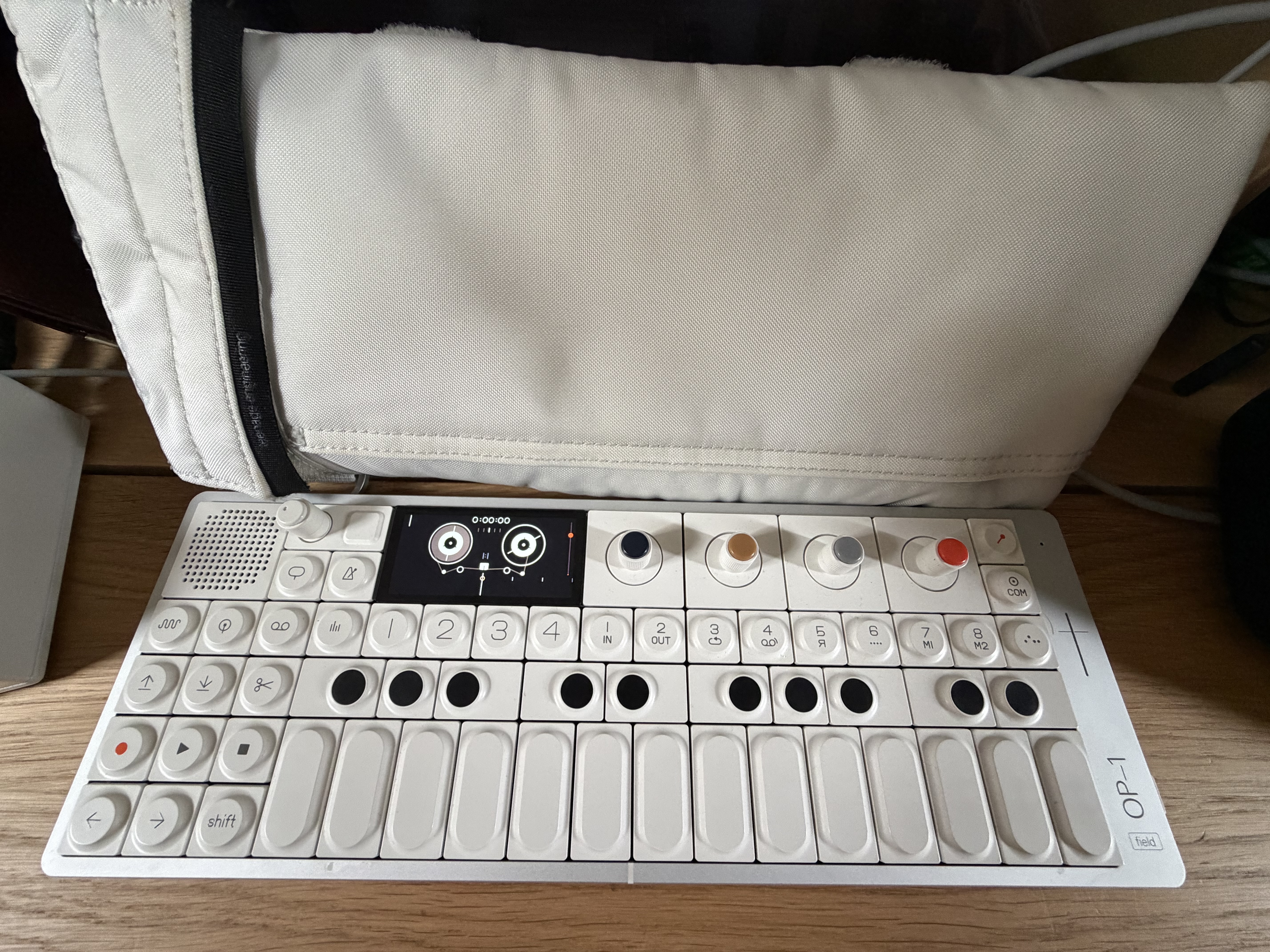 Vends OP1 Field
