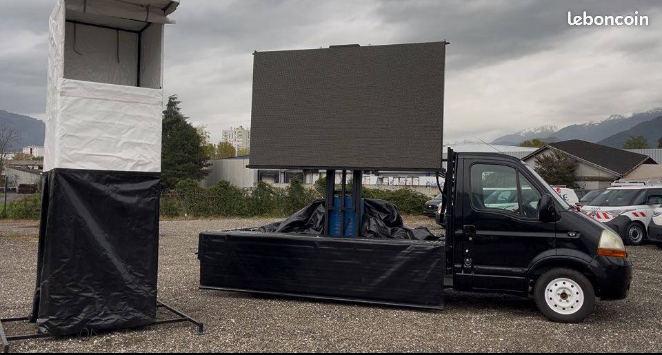 déal investissement événementiel / Prêt à travailler !  Vends camion écran géant LED outdoor, entièrement refait à neuf. Parfai