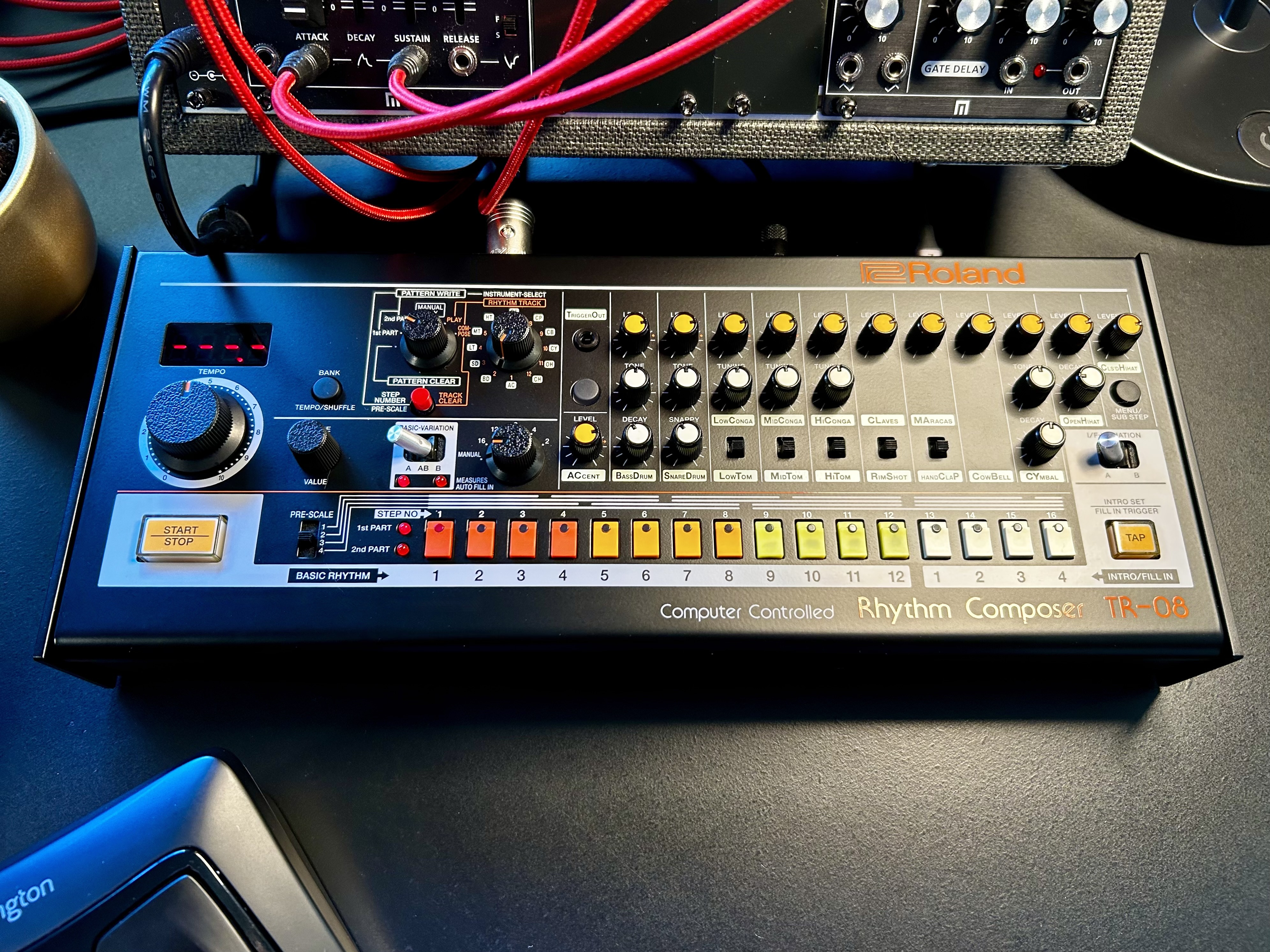 ROLAND TR-08 en ÉTAT NEUF (Frais de port inclus!)