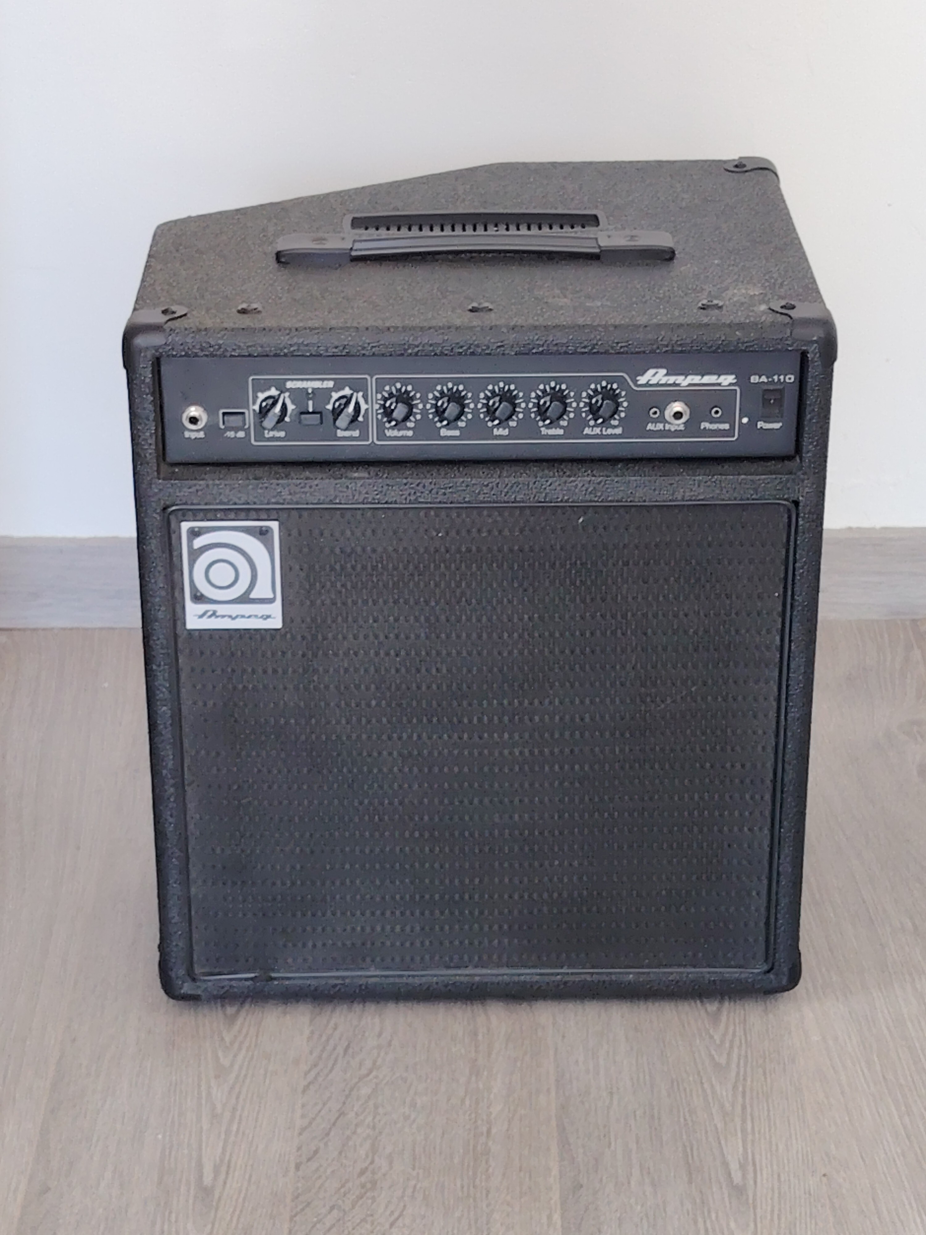 Ampli basse Ampeg BA 110 V2