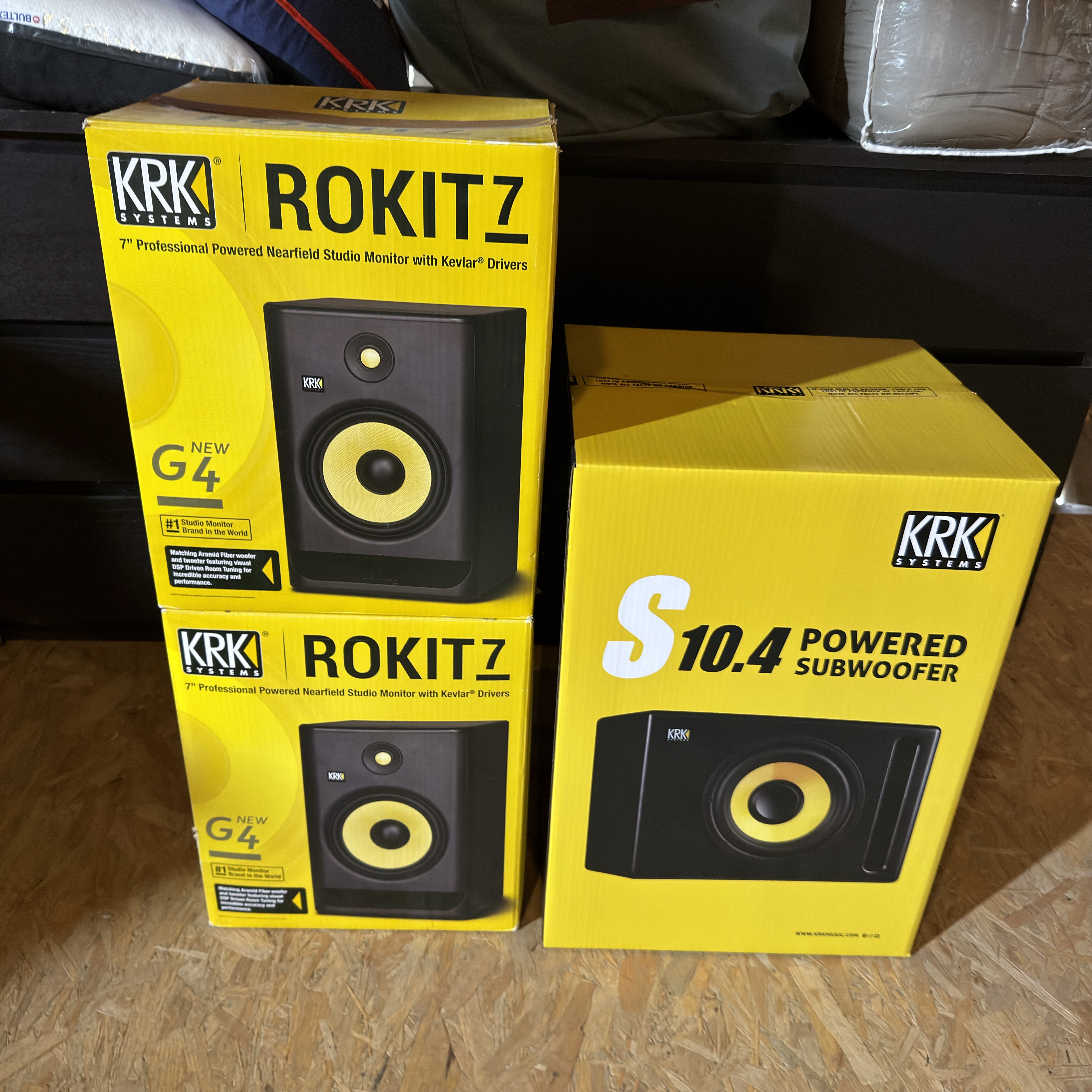 Pack KRK Rokit 7 G4 + Sub S10.4 + pieds + câbles XLR