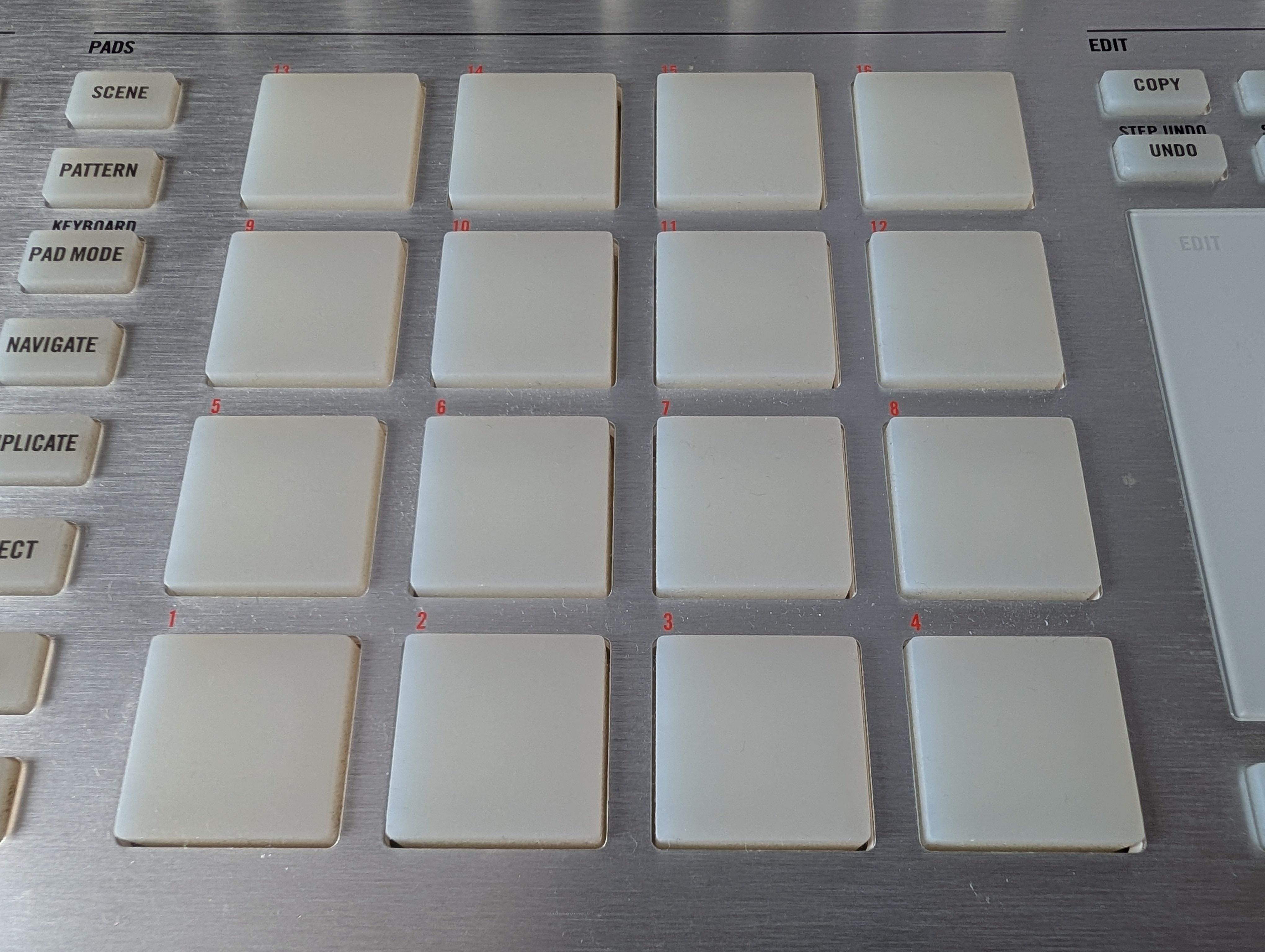 Native Instruments Maschine Studio (21478)