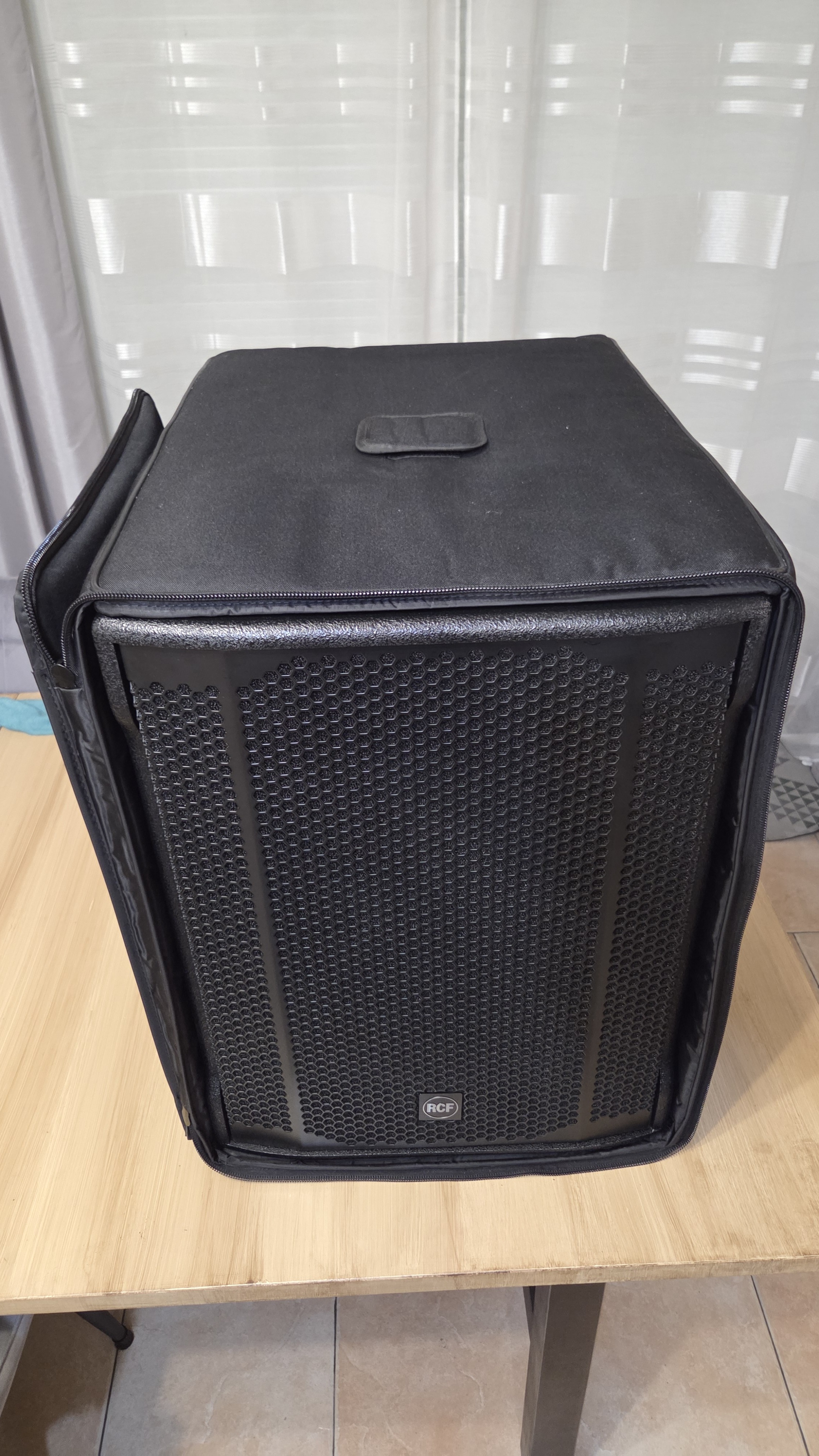 RCF SUB 905-AS II (22322)