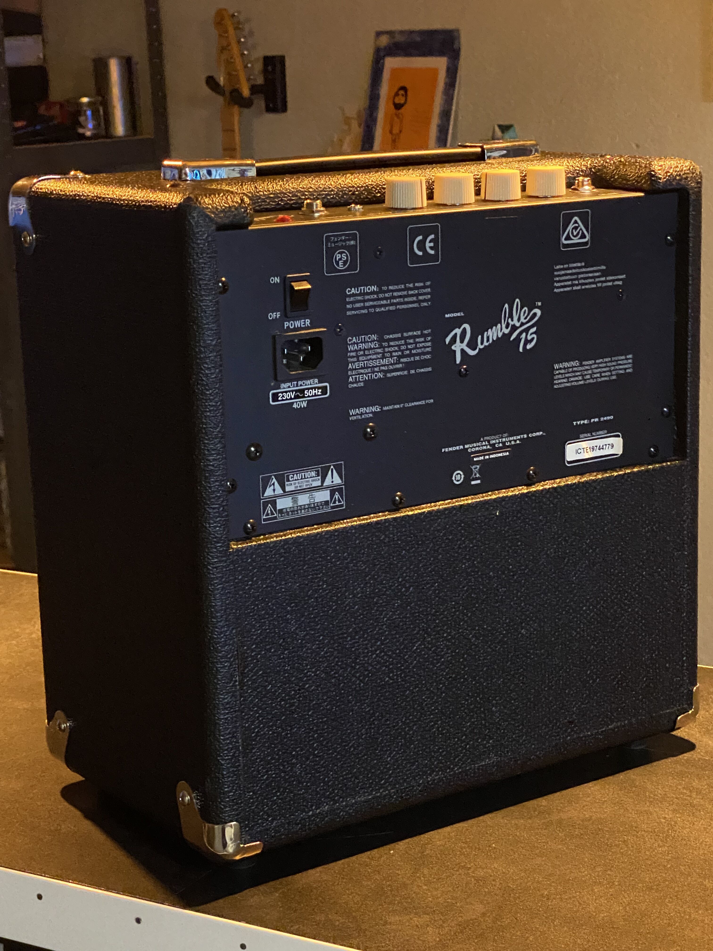 Fender Rumble 15 V3 (14282)