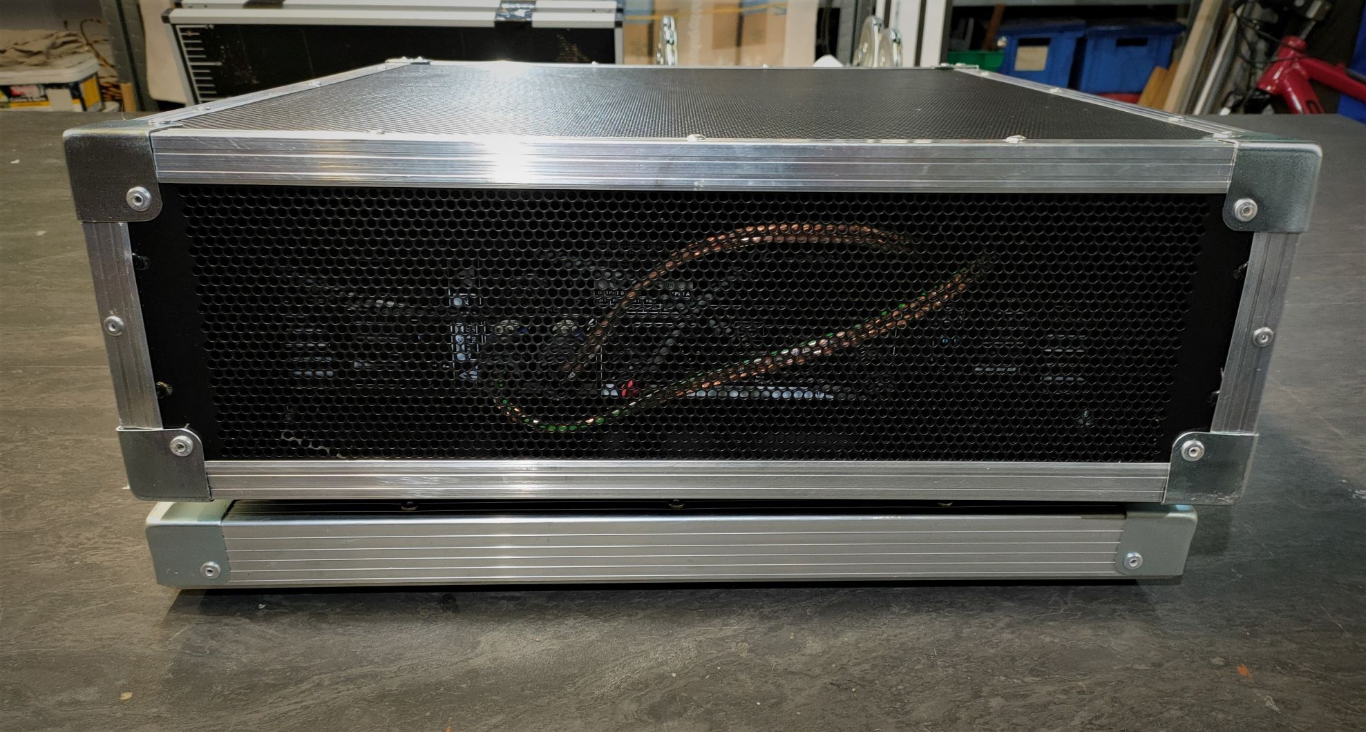The-T-Amp TSA 4000   5