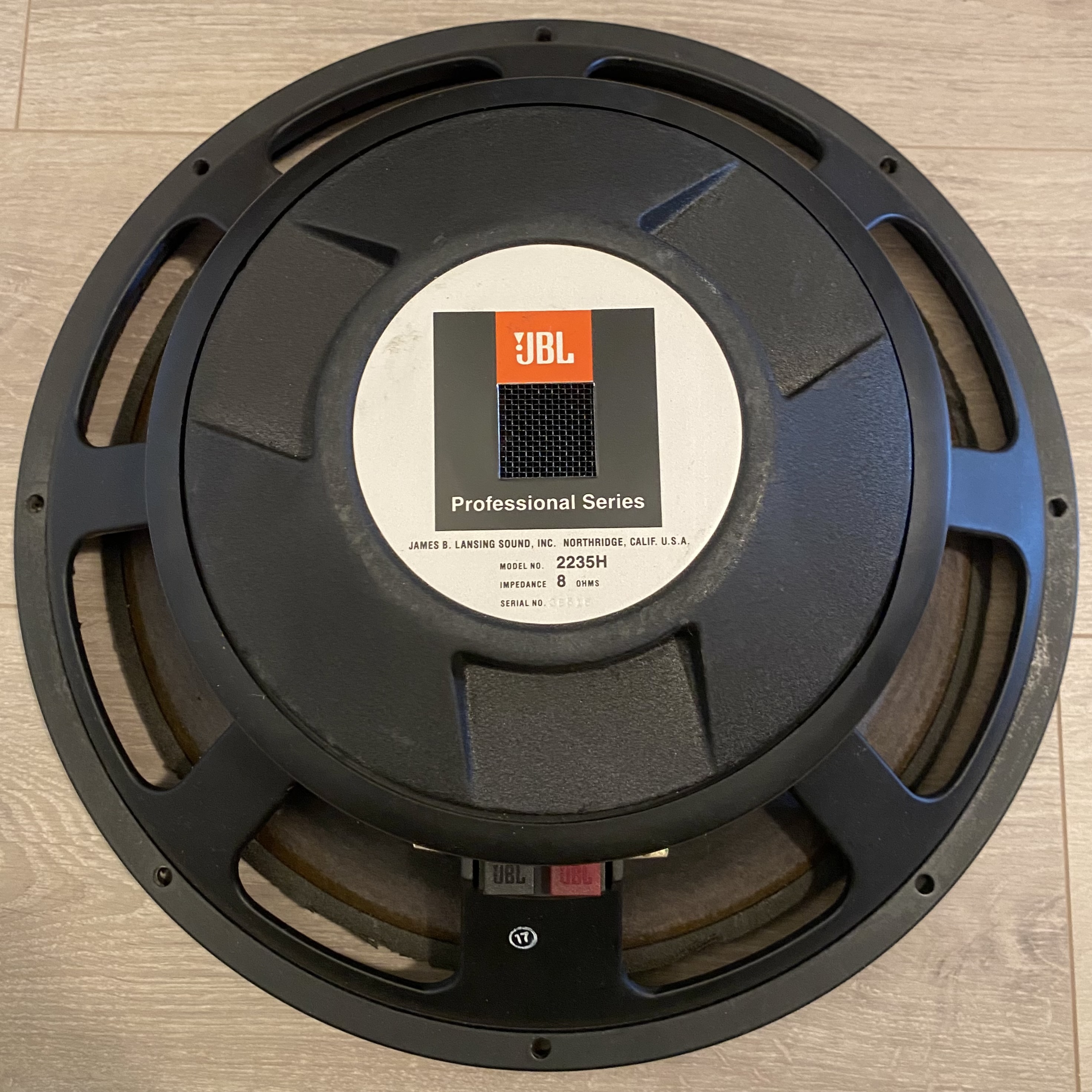 JBL 2235H - Suspension à refaire