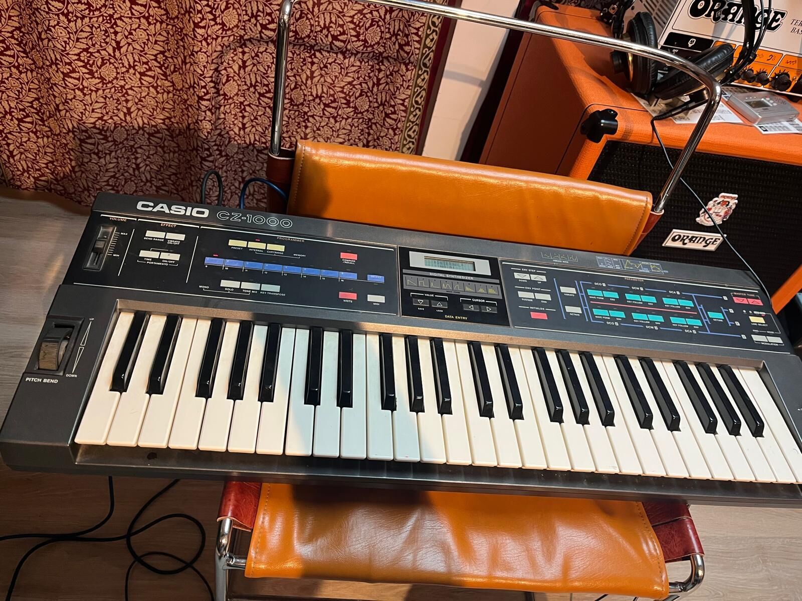 CASIO CZ-1000 