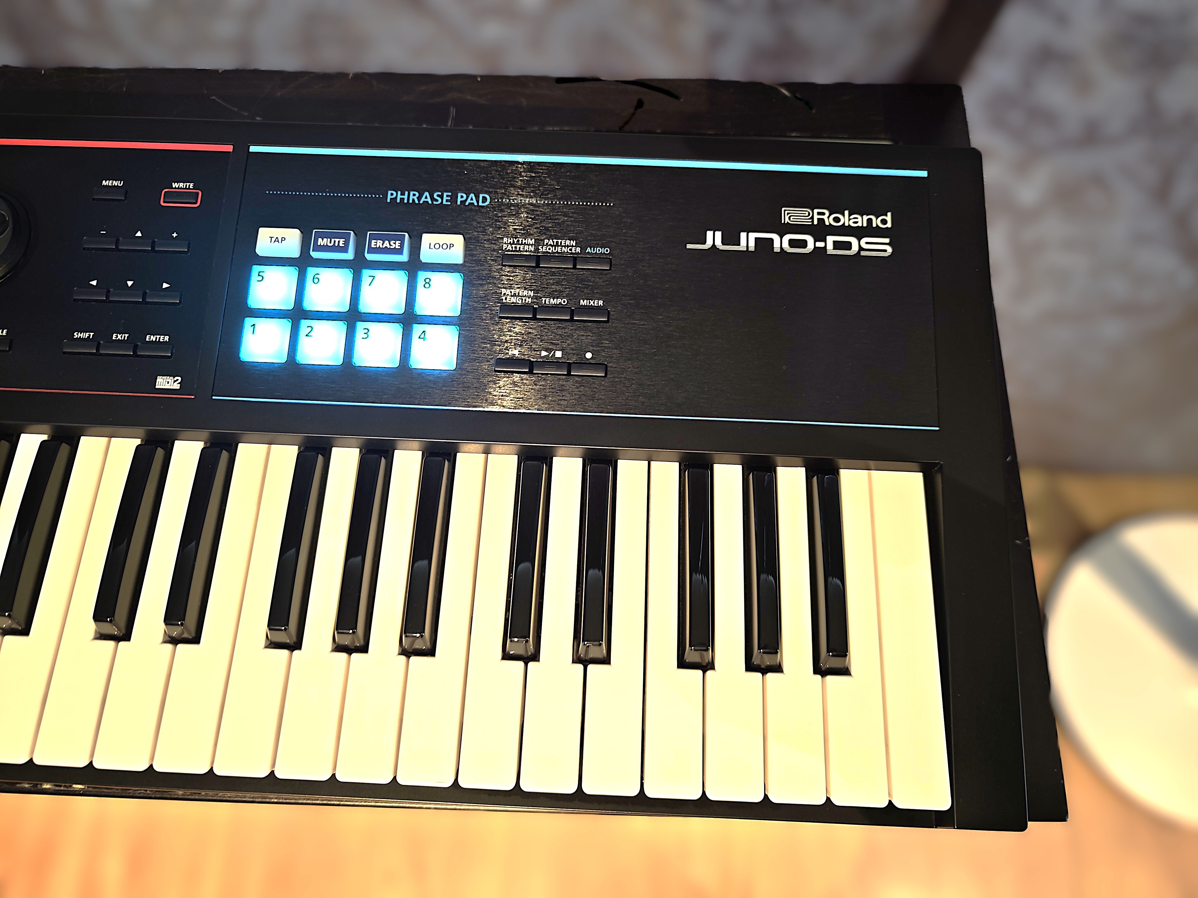 Roland JUNO-DS61 (10266)