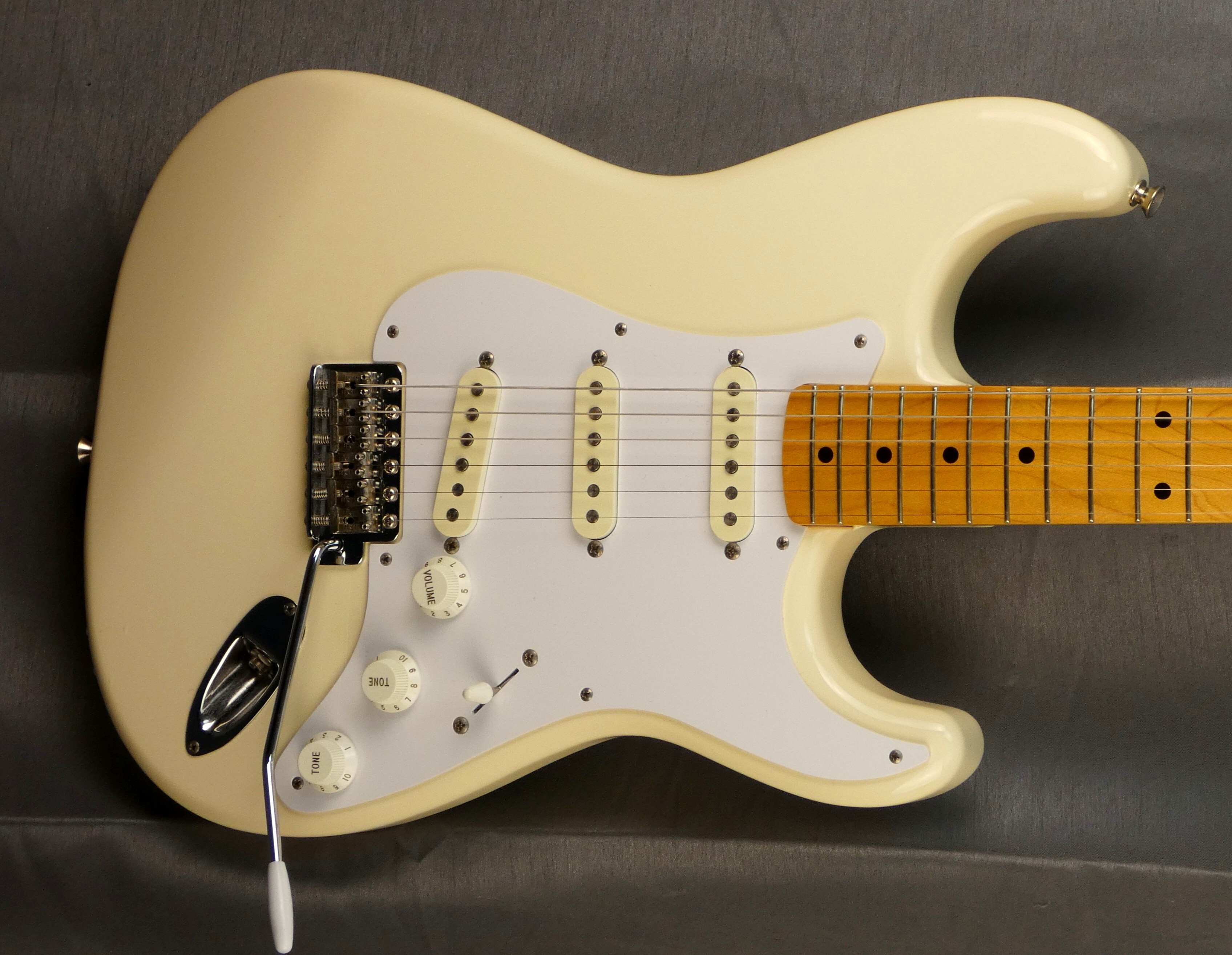 fender stratocaster ST50s Vwhite ST57 japon japan (5)