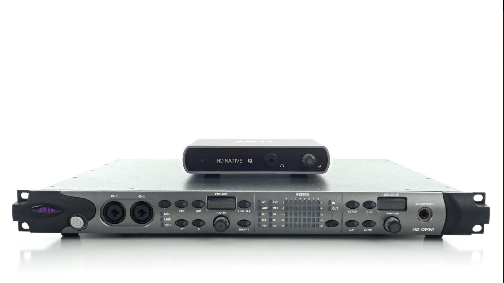 HD Omni+ interface HD native thunderbolt et cable mini digilink et thunderbolt