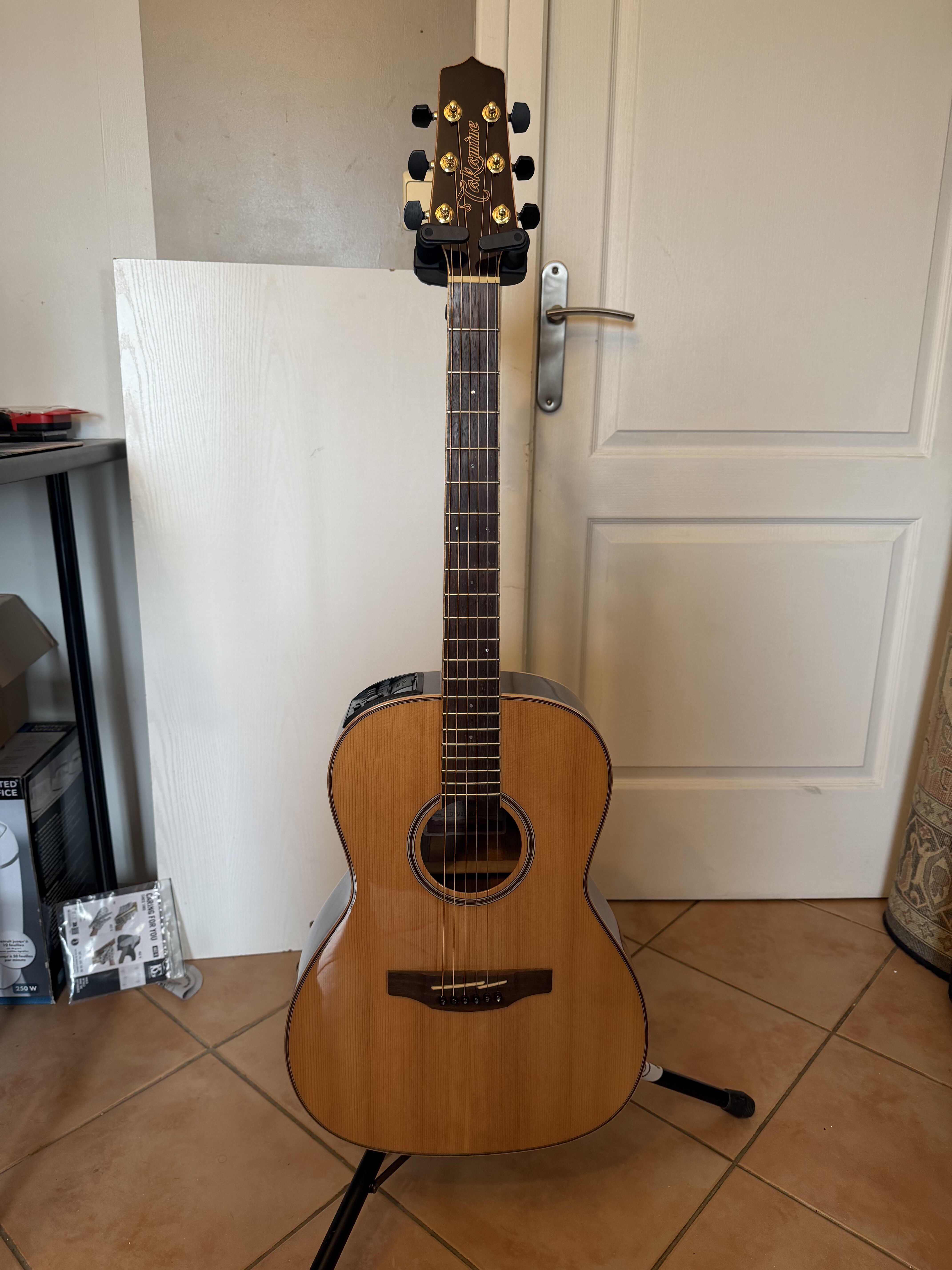 Takamine GY93E-NAT – Électro-acoustique 
