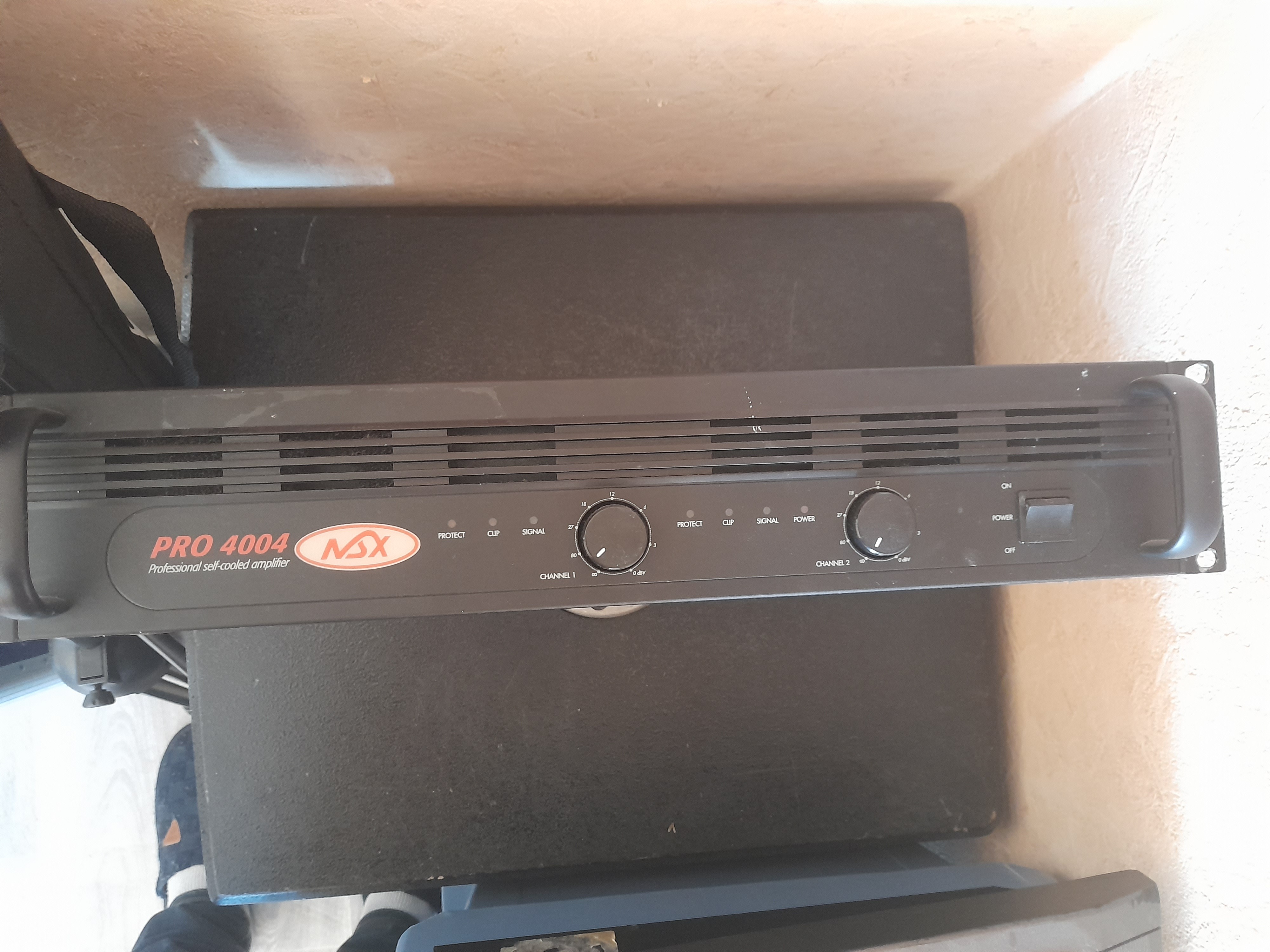 Ampli de puissance NSX PRO 4004