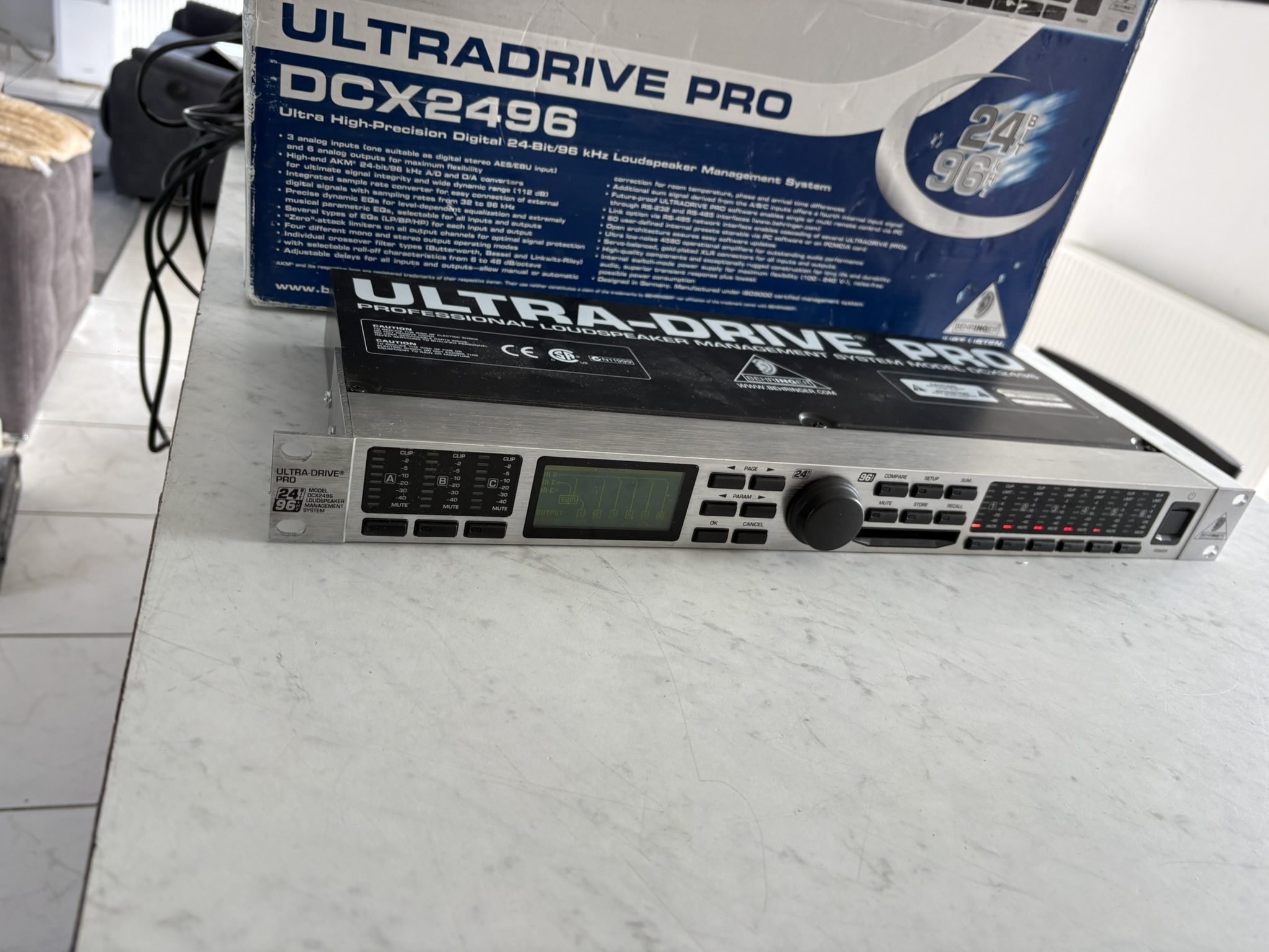 behringer DCX2496