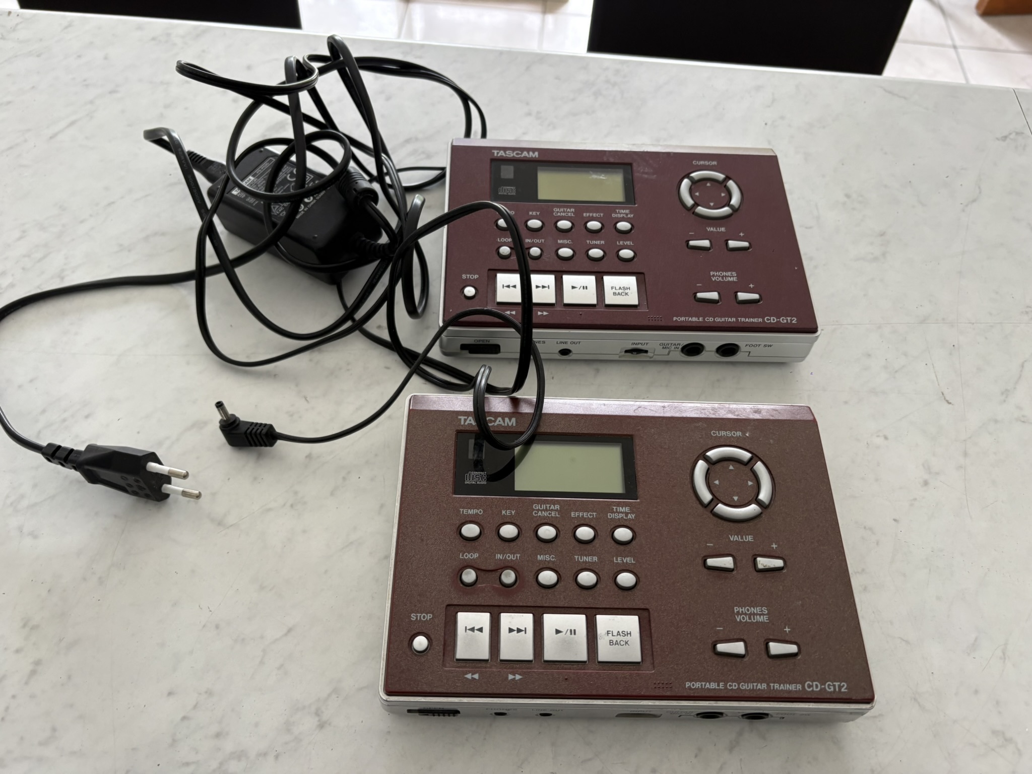 lot de 2 tascam CD GT 2 pour pièces ou reparation 