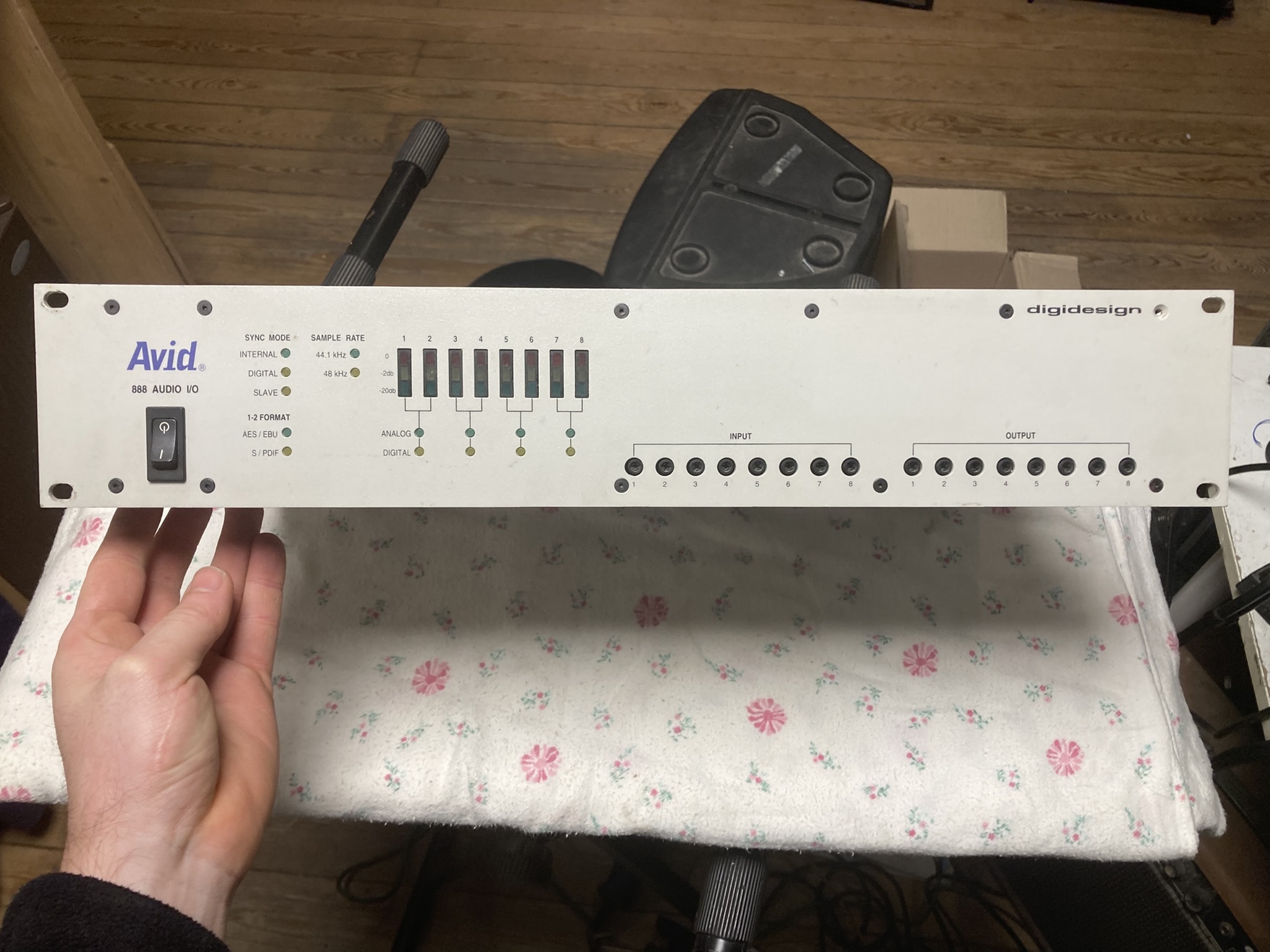 888 audio i/o (Rev E)