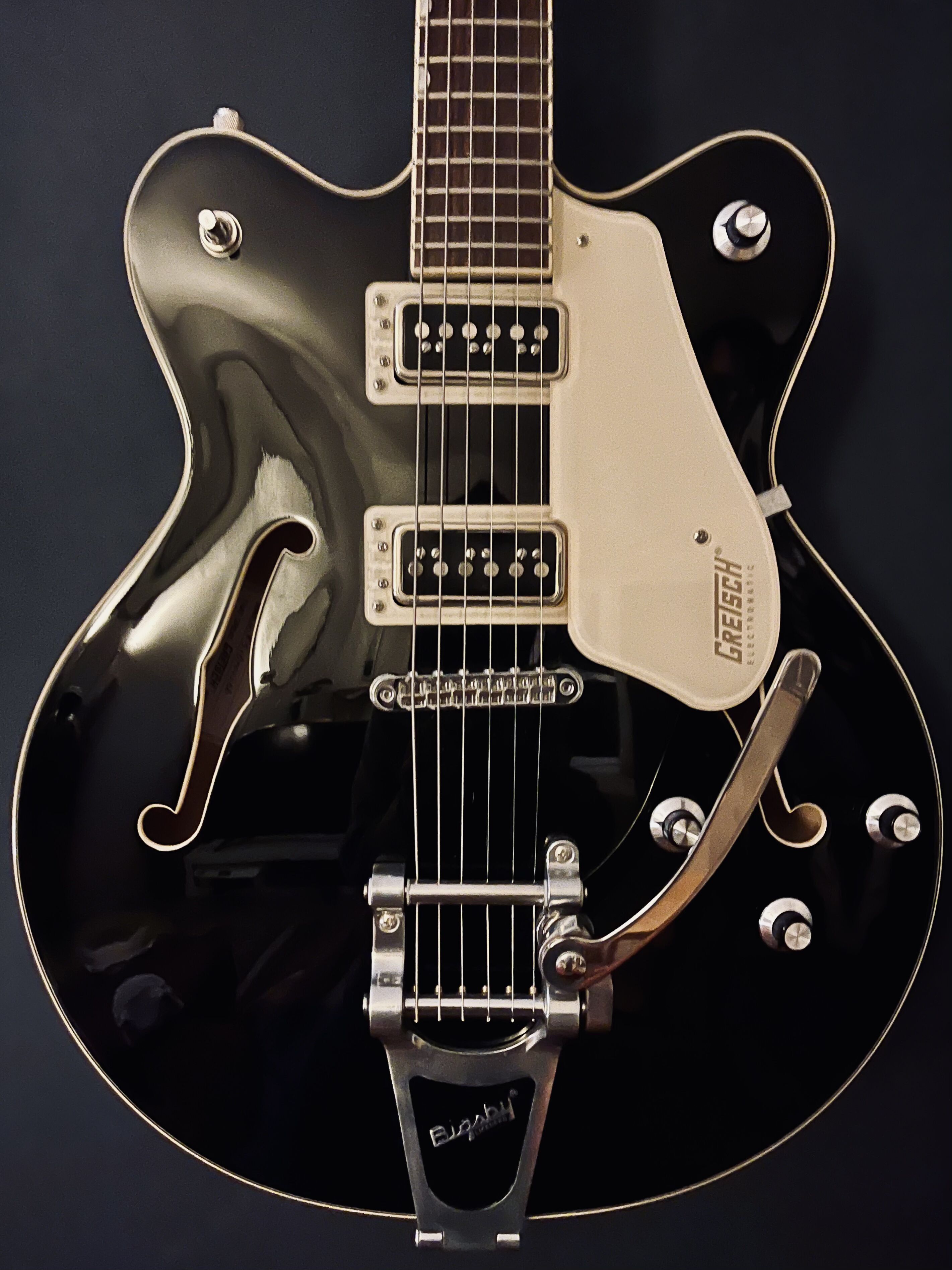 Gretsch G5622t (TV Jones T-Armond)